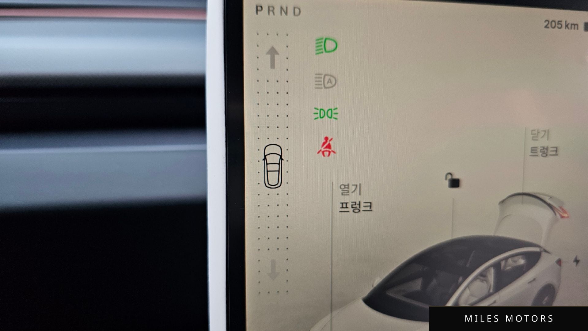 Tesla Model 3 2024 — миниатюра 11