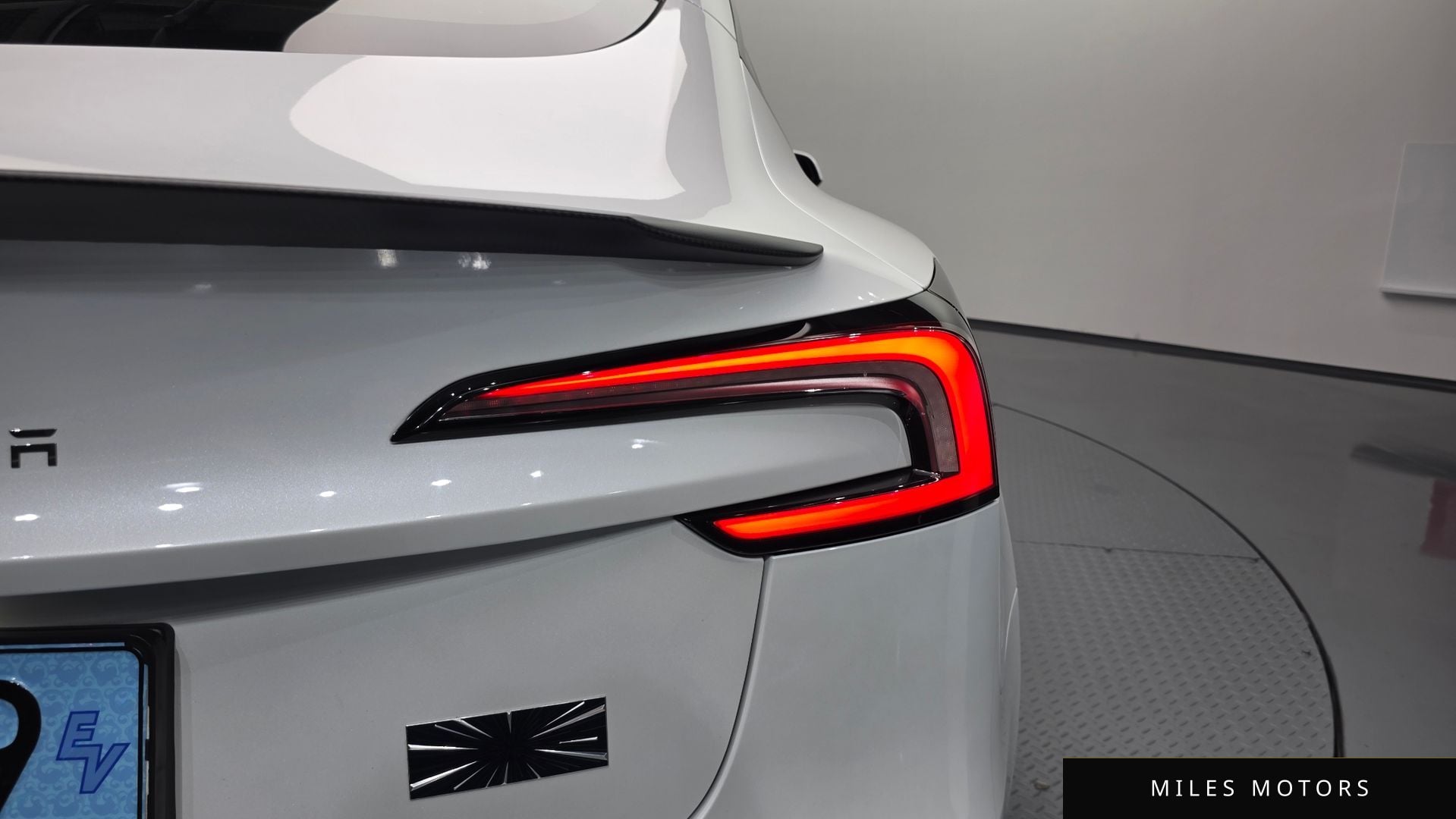 Tesla Model 3 2024 — миниатюра 8
