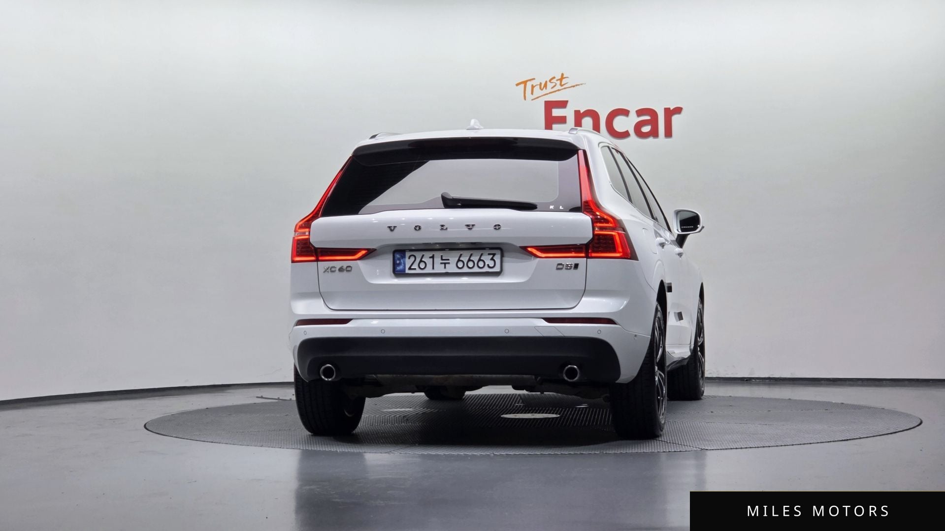 Volvo XC60 2018 — миниатюра 4