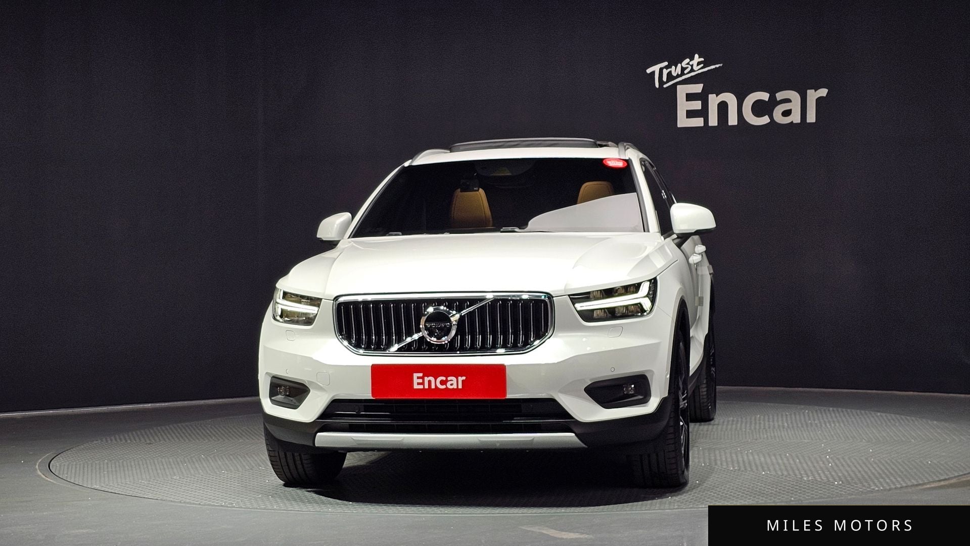 Volvo XC40 2021 — миниатюра 3