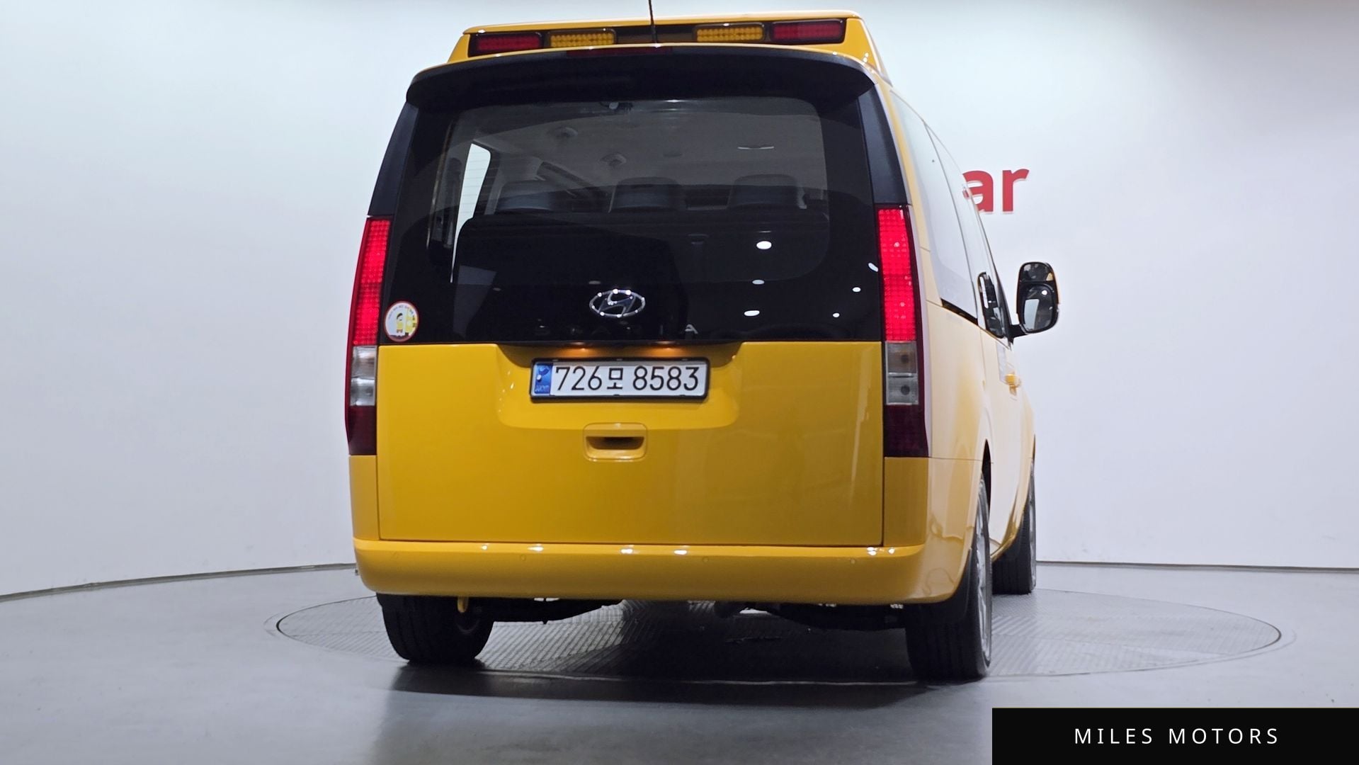 Hyundai Staria 2024 — миниатюра 4