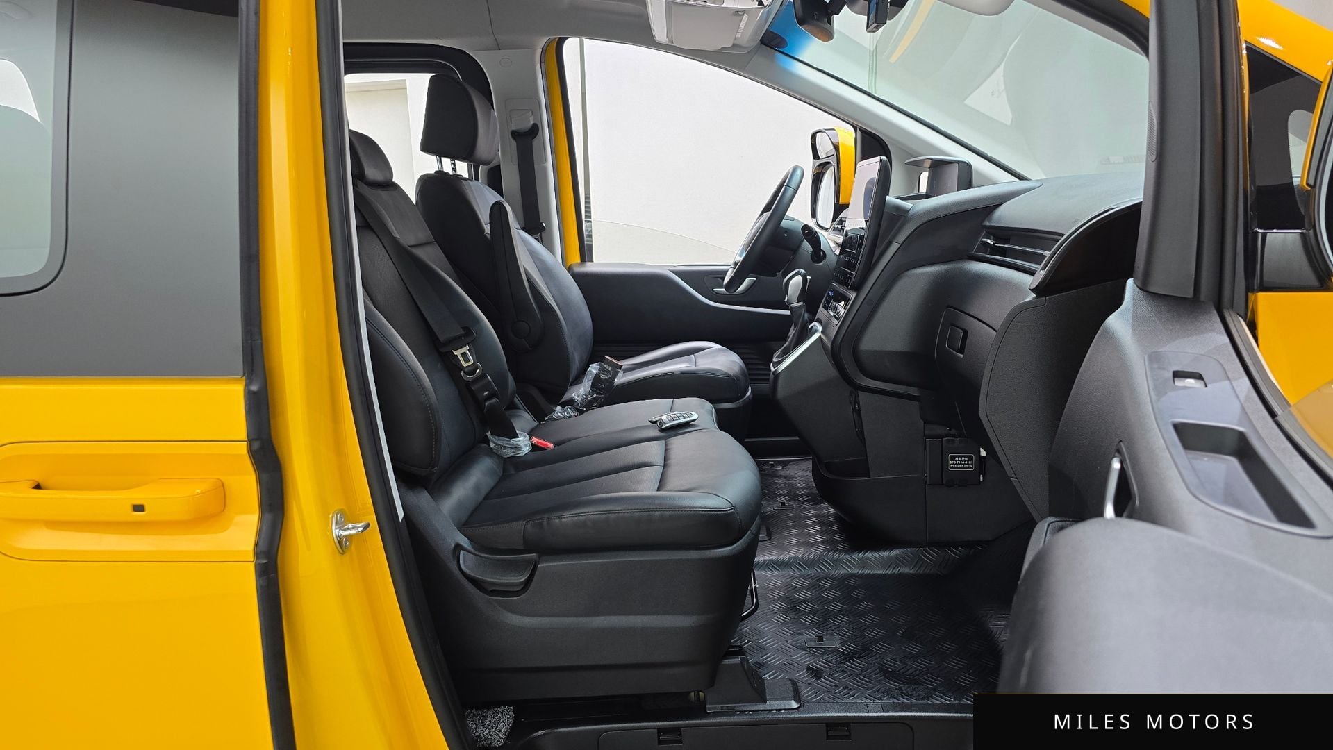 Hyundai Staria 2024 — миниатюра 11