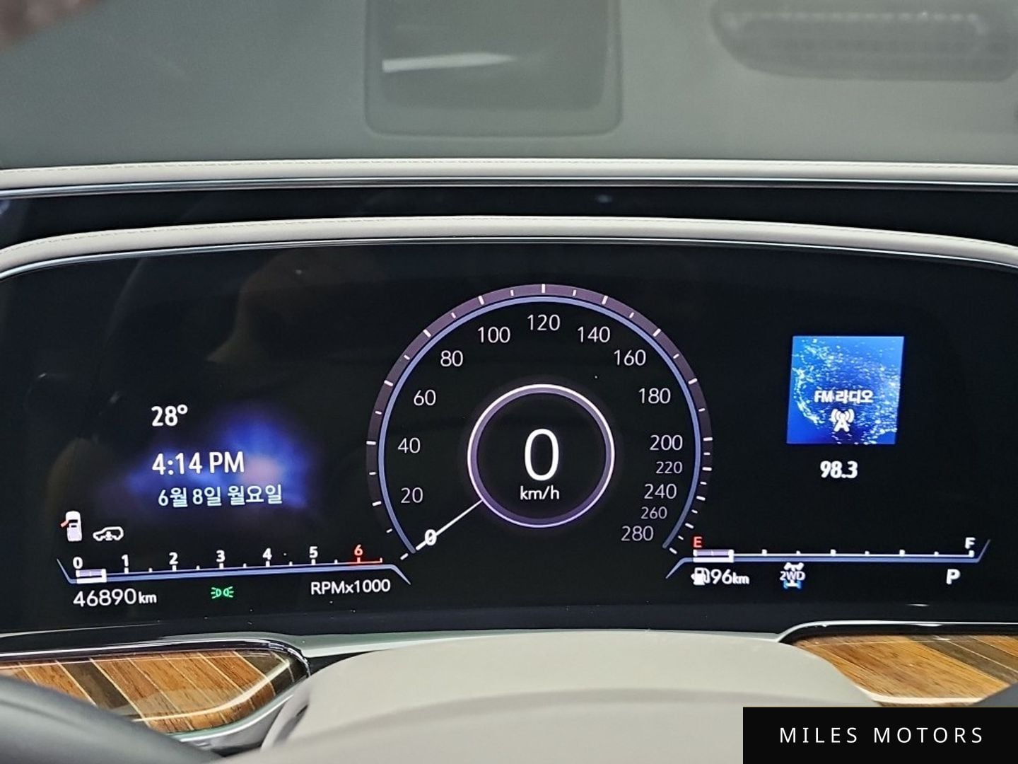 Cadillac Escalade 2021 — миниатюра 8