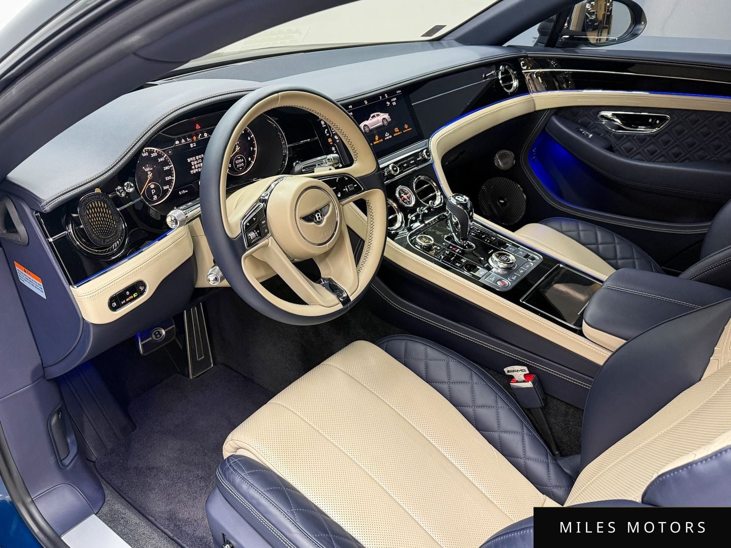 Bentley Continental GT 2020 — миниатюра 10