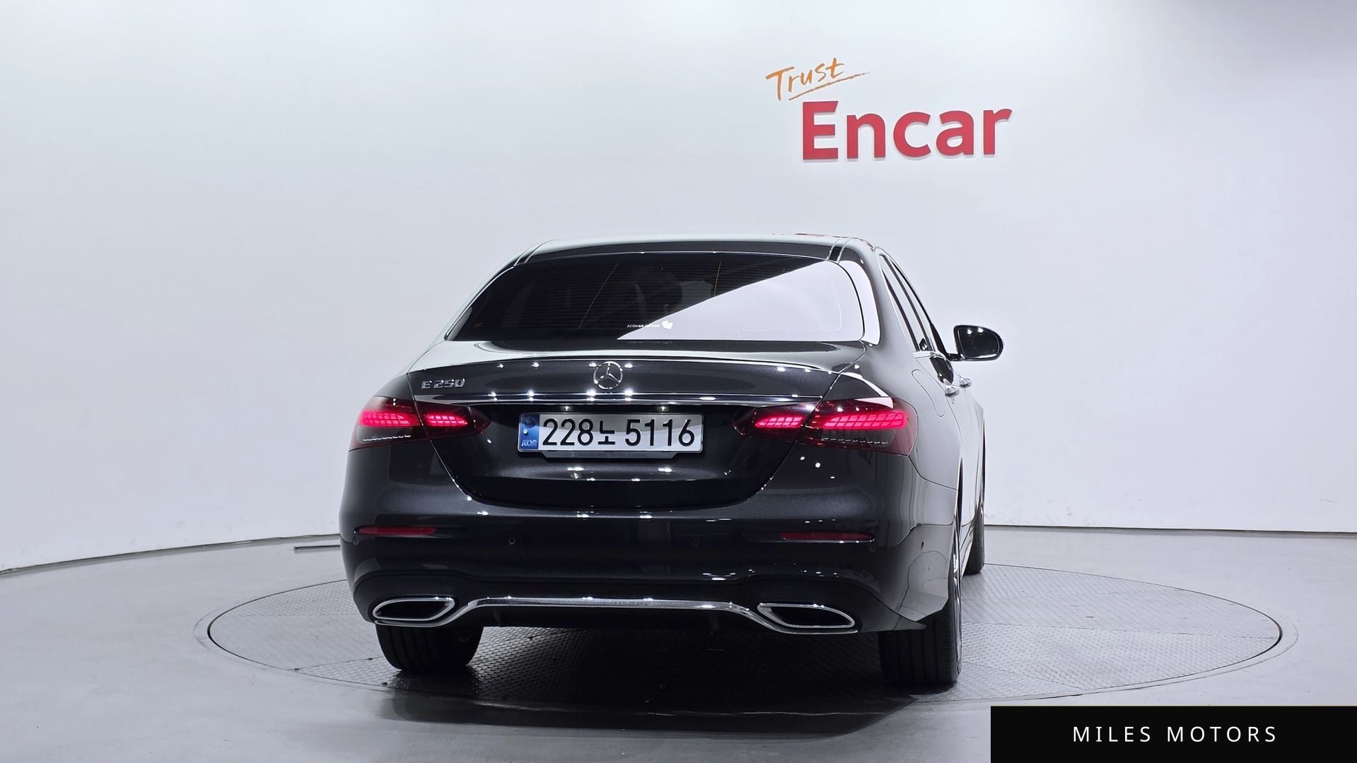 Mercedes-Benz E-Class W213 2023 — миниатюра 4