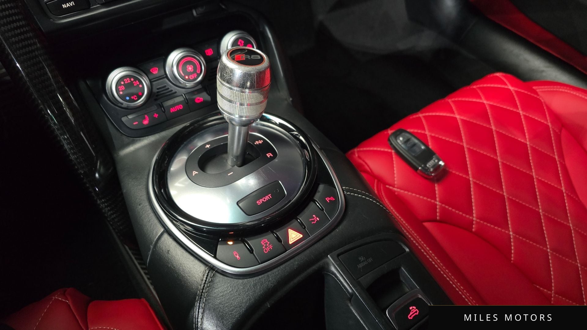 Audi R8 2015 — миниатюра 9