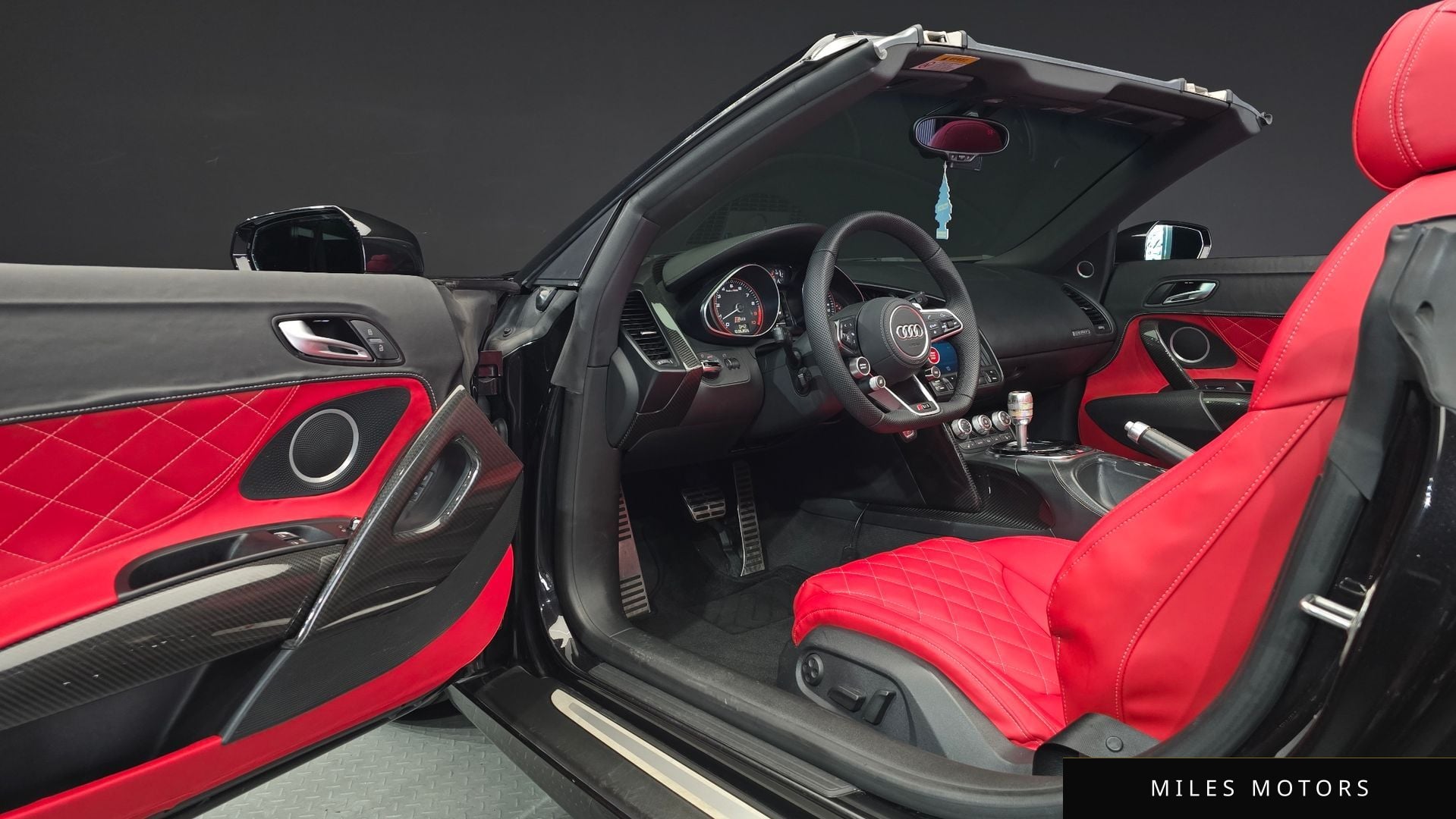 Audi R8 2015 — миниатюра 10