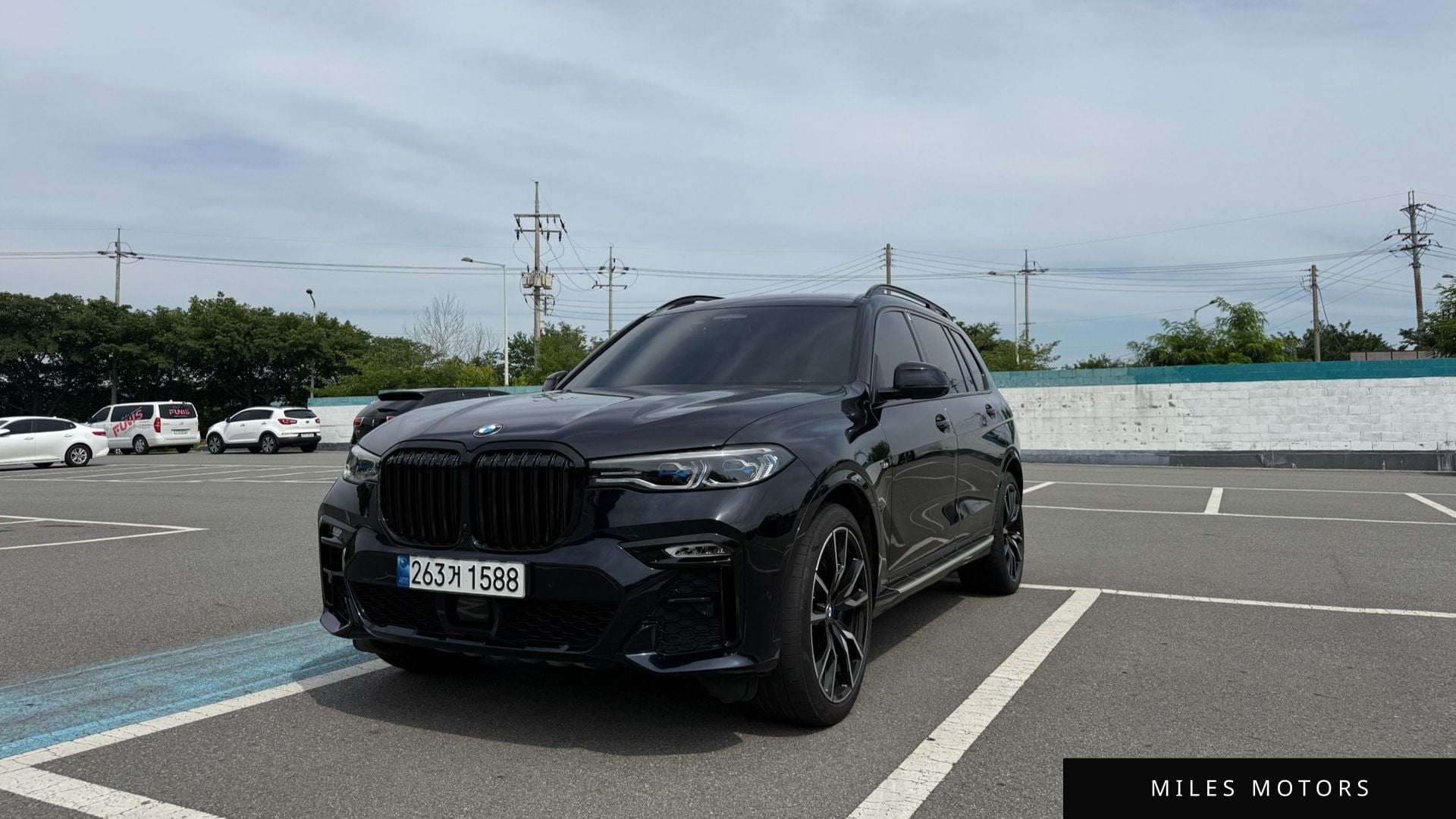 BMW X7 (G07) 2022 — фото 1 из 12