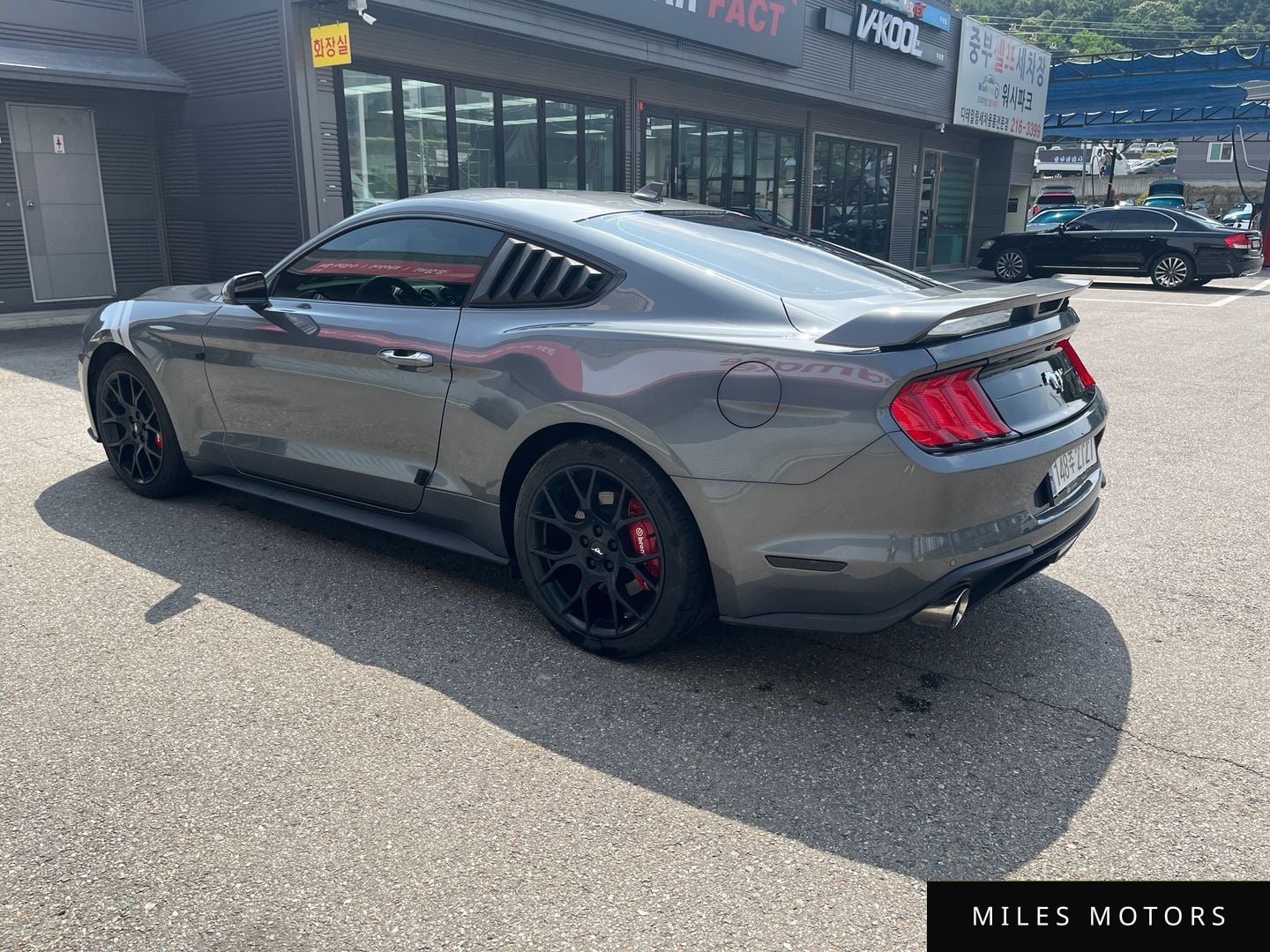 Ford Mustang 2022 — миниатюра 2