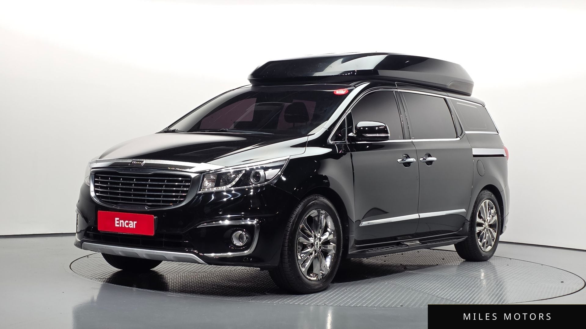 Kia Canival 2016 — фото 1 из 12