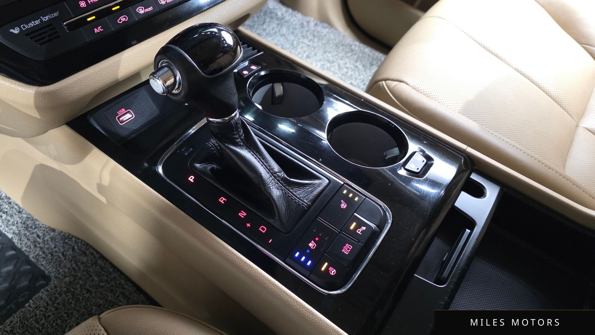Kia Canival 2016 — миниатюра 12