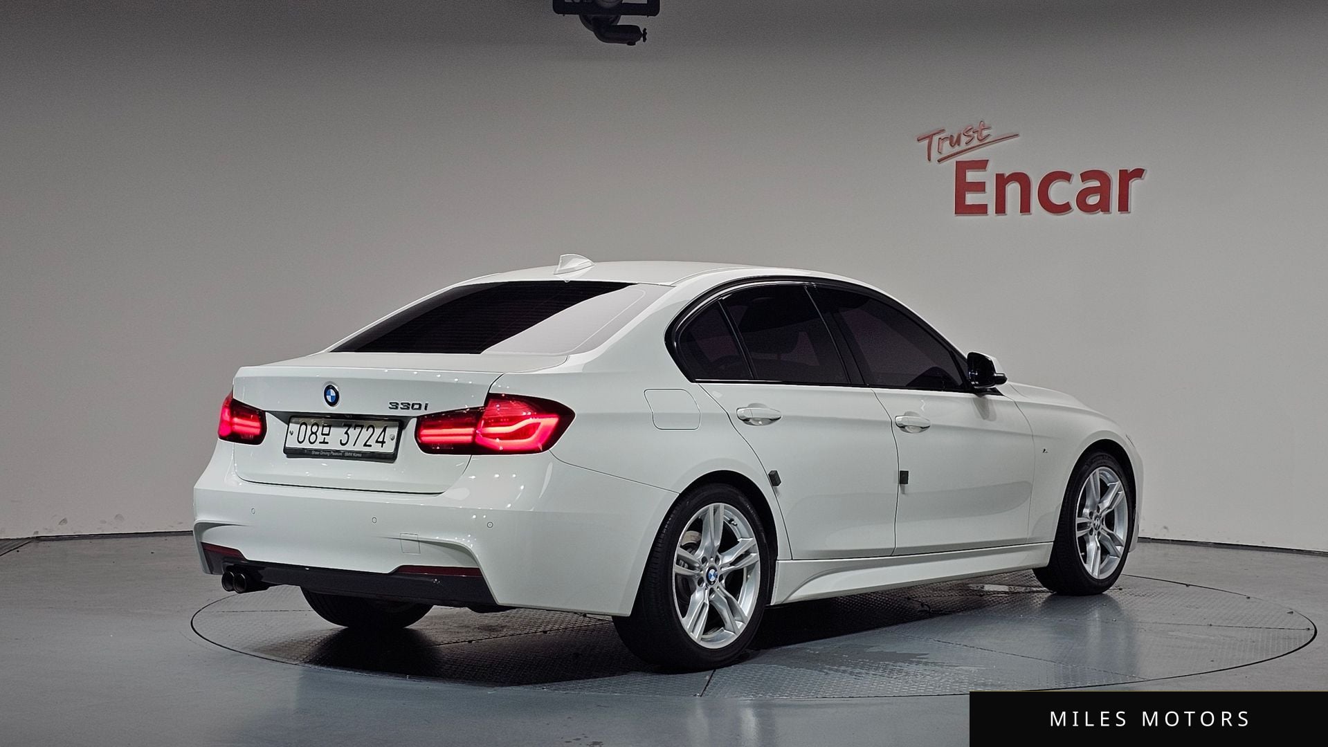 BMW 3 Series (F30) 2018 — фото 1 из 12