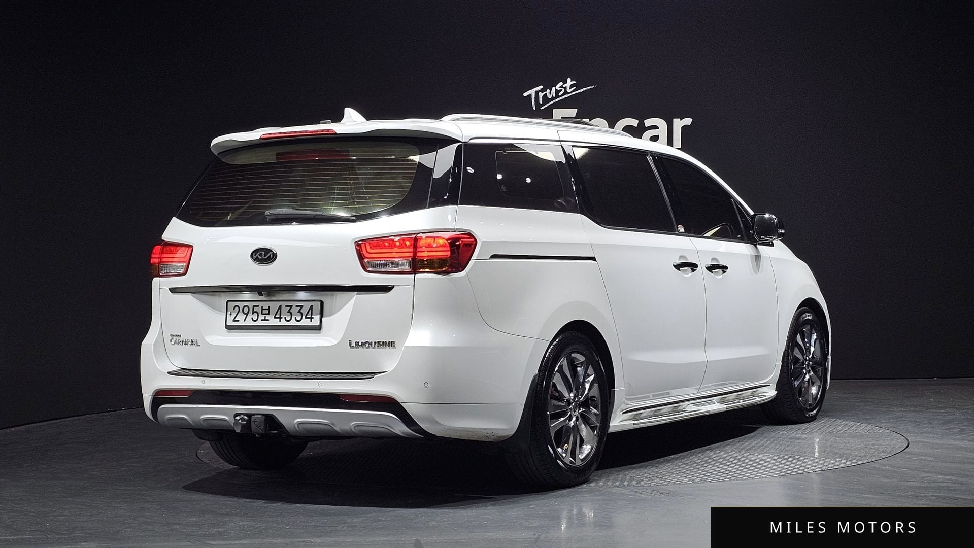 Kia Canival 2017 — миниатюра 2