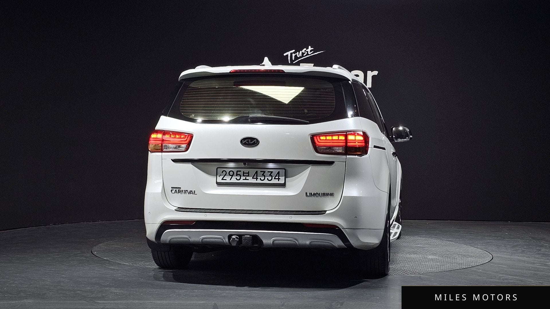 Kia Canival 2017 — миниатюра 4