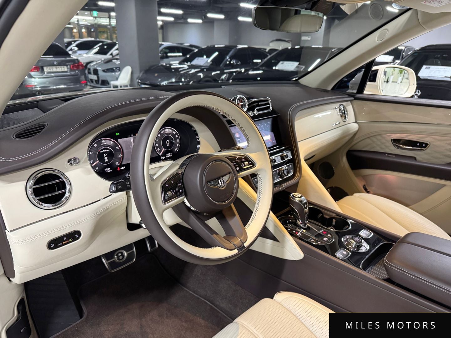 Bentley Bentayga 2024 — миниатюра 4