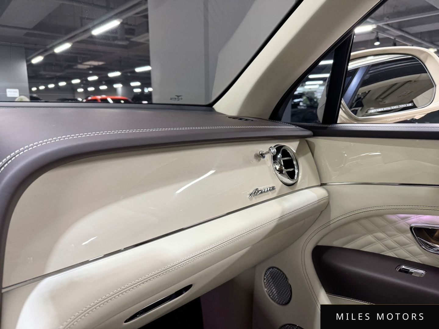 Bentley Bentayga 2024 — миниатюра 10