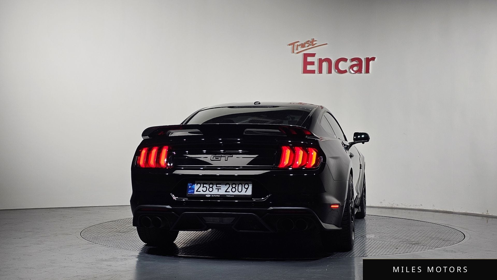 Ford Mustang 2020 — миниатюра 3