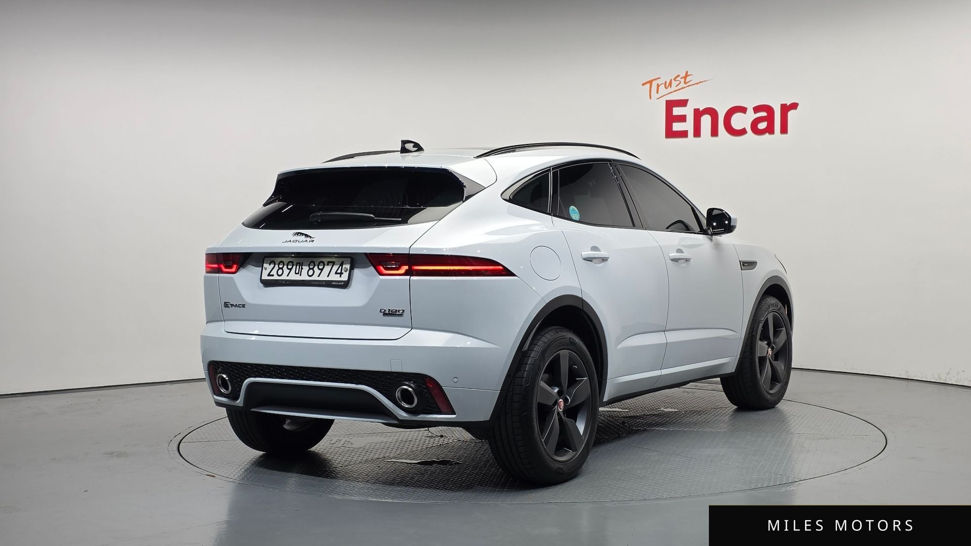 Jaguar E-PACE 2020 — миниатюра 2