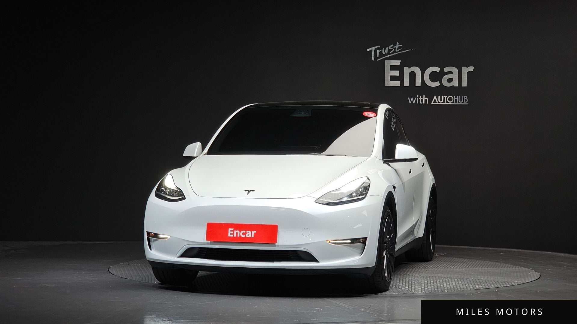 Tesla Model Y 2021 — миниатюра 3