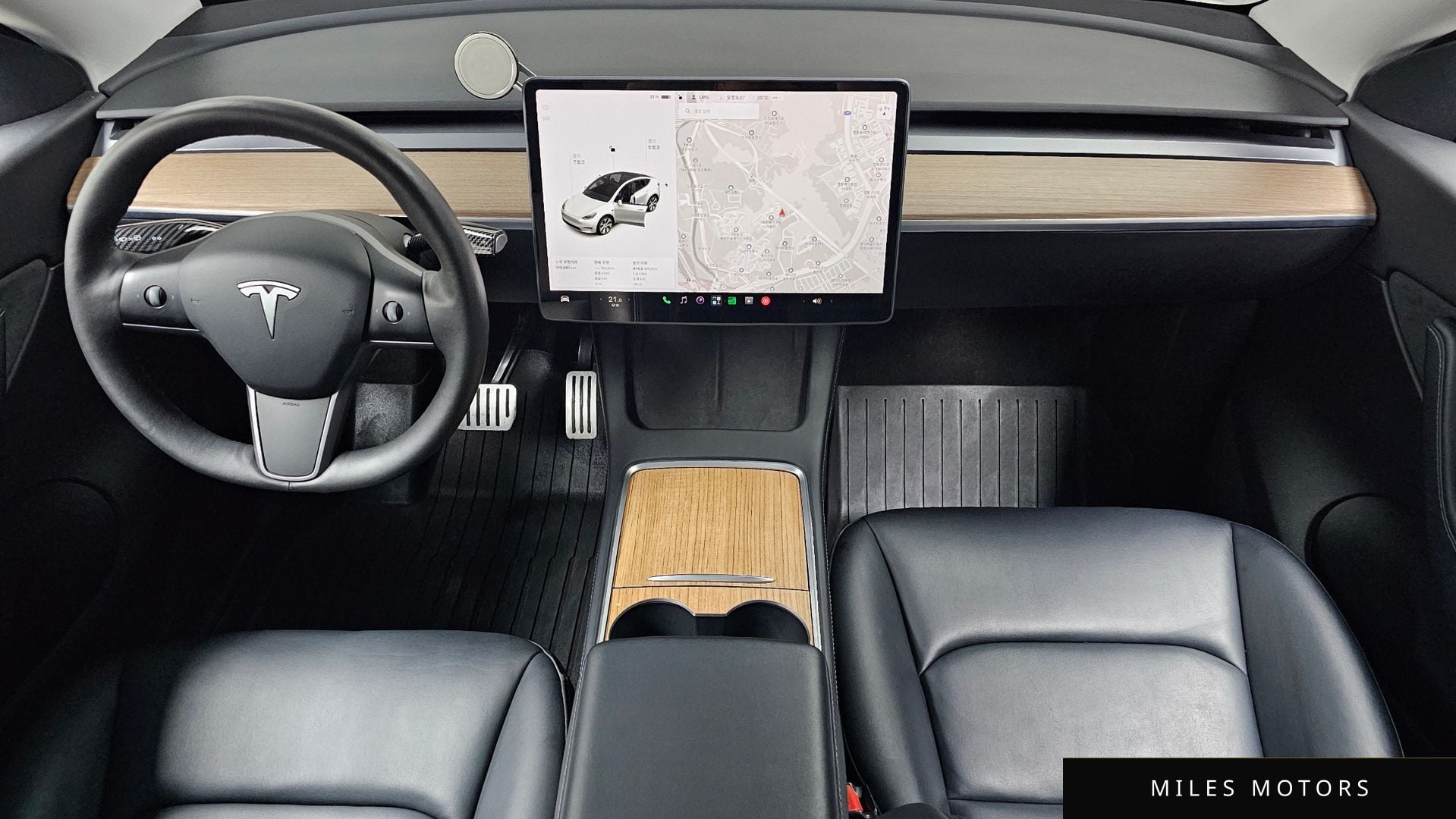 Tesla Model Y 2021 — миниатюра 10
