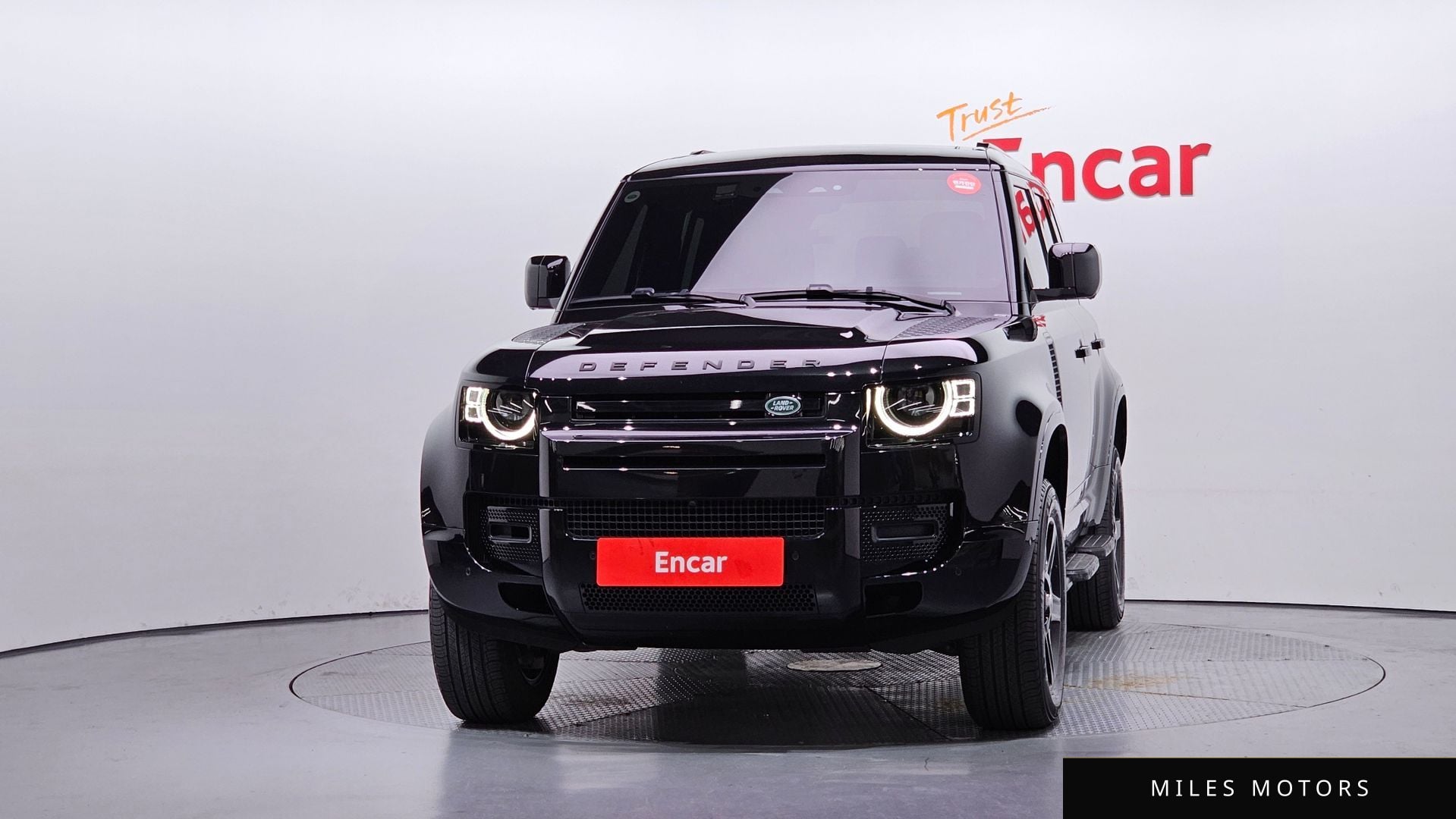 Land Rover Defender 2024 — миниатюра 3