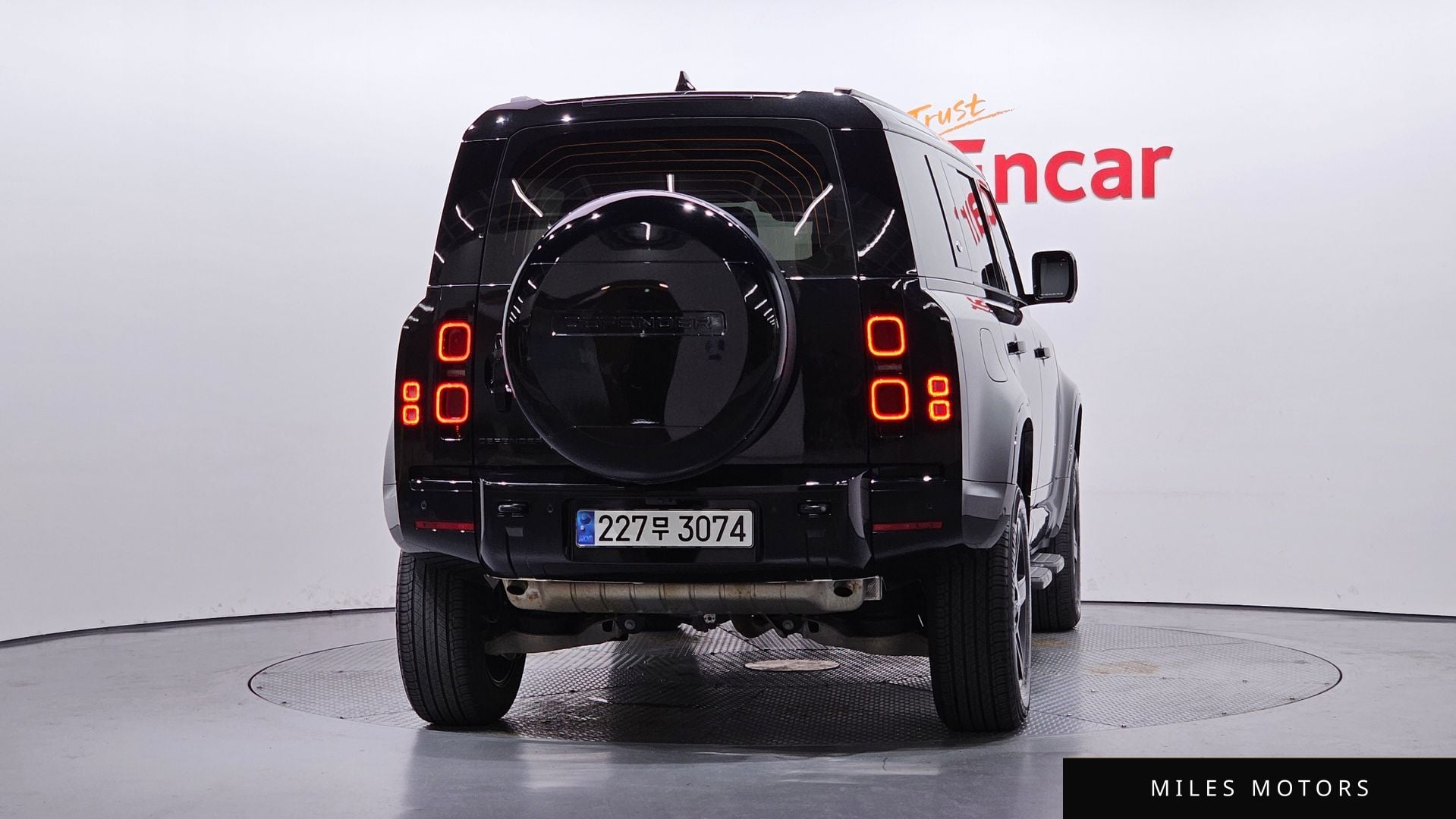 Land Rover Defender 2024 — миниатюра 4