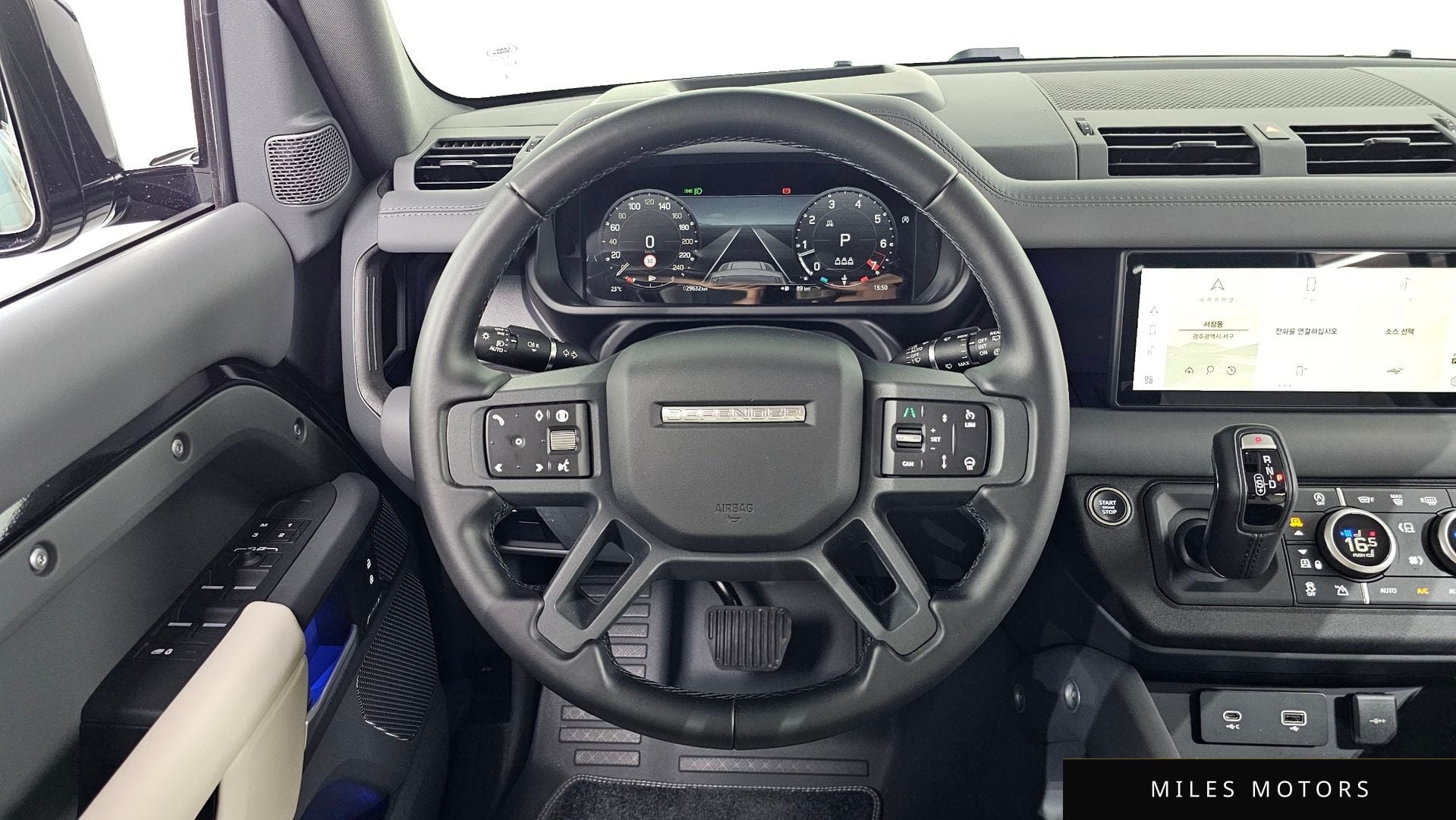 Land Rover Defender 2024 — миниатюра 12