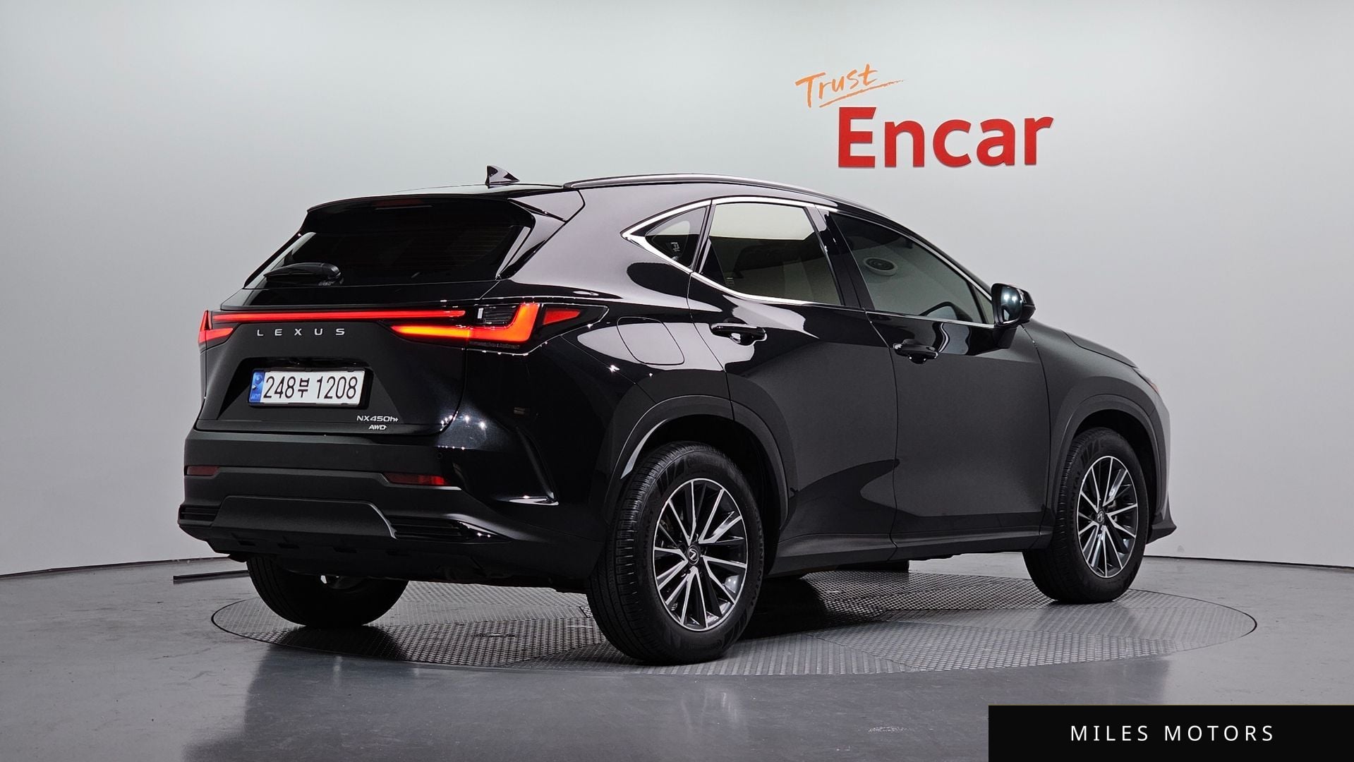 Лексус NX450h+ 2024 — миниатюра 2
