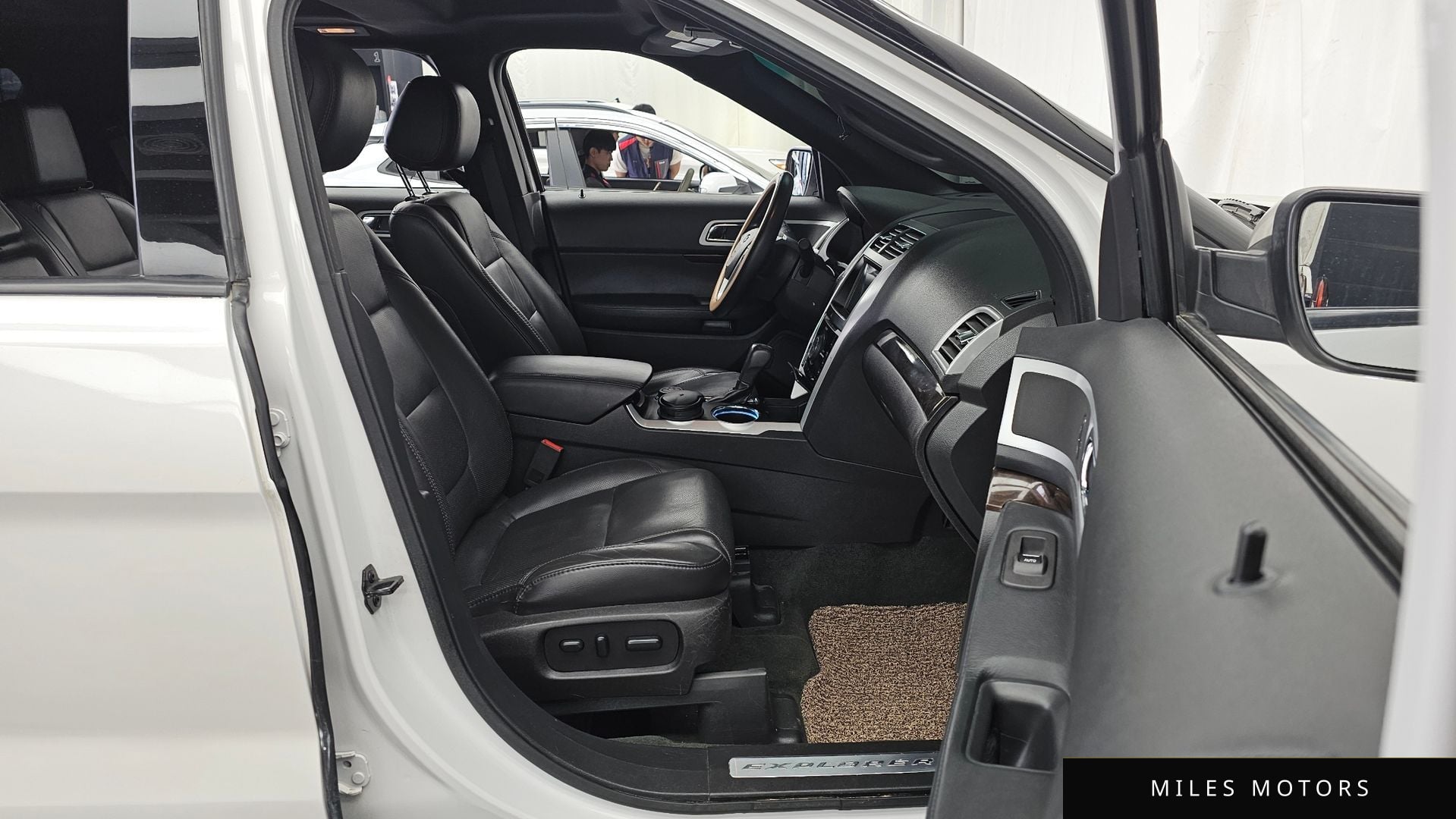 Ford Explorer 2014 — миниатюра 11