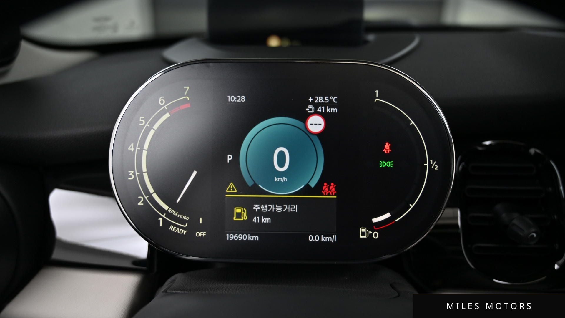 MINI Cooper S 2023 — миниатюра 7