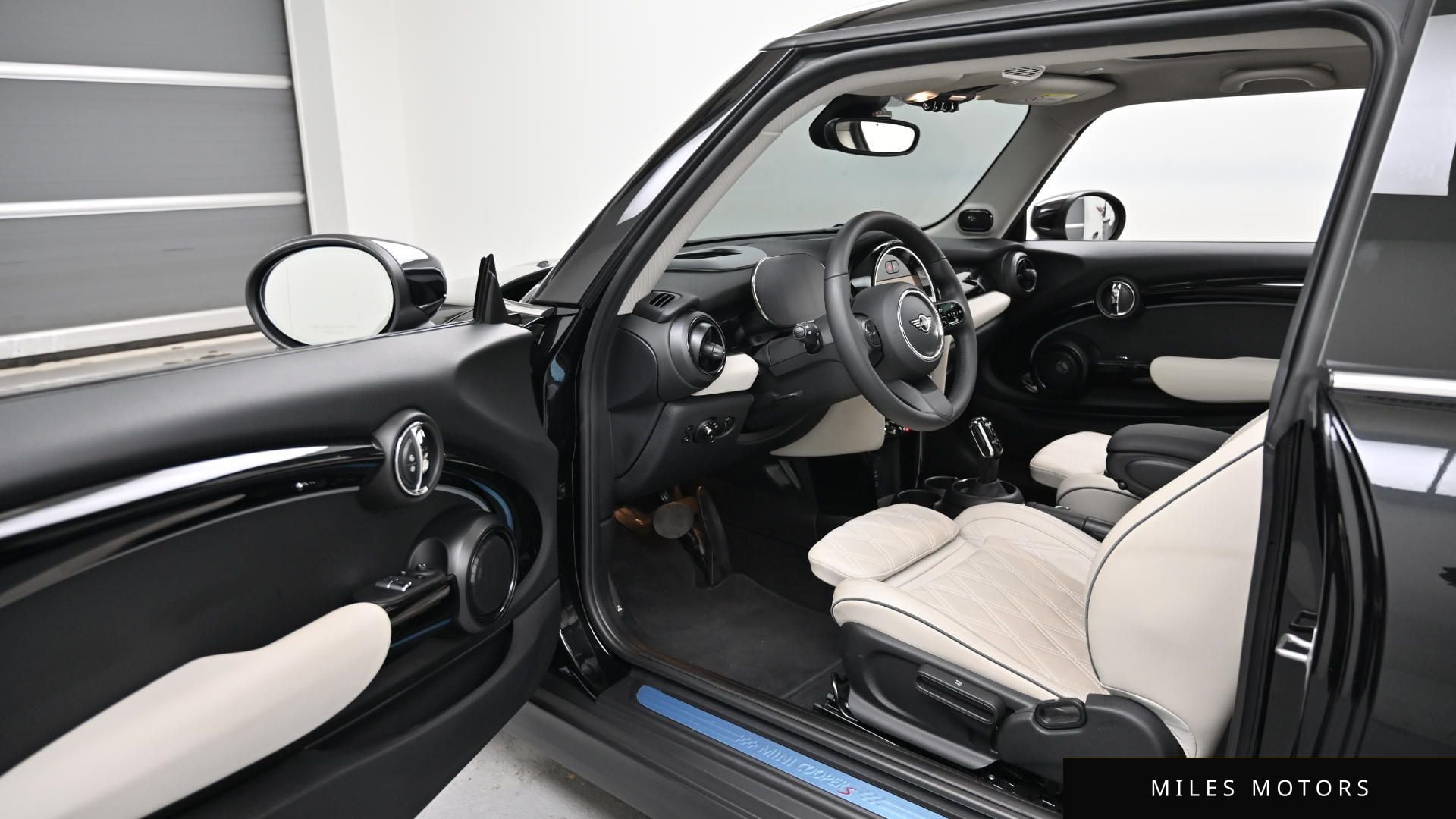 MINI Cooper S 2023 — миниатюра 11