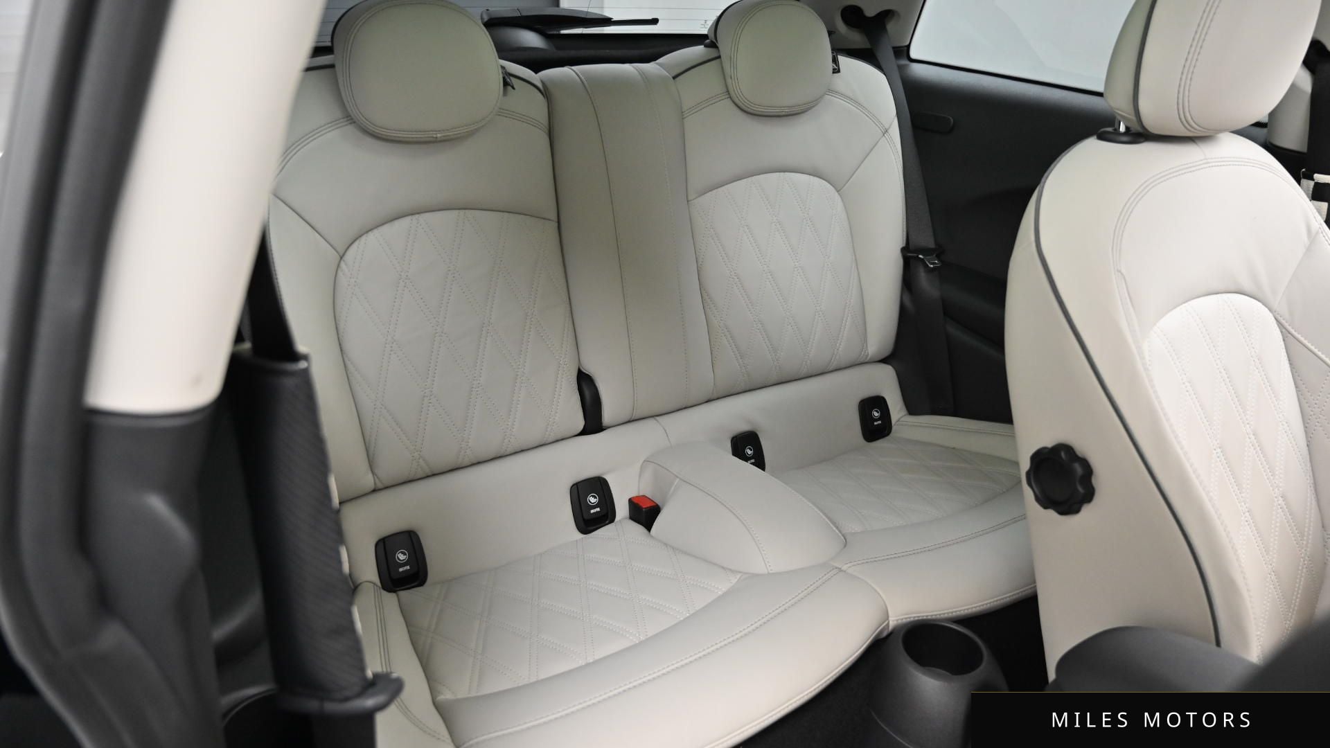 MINI Cooper S 2023 — миниатюра 12