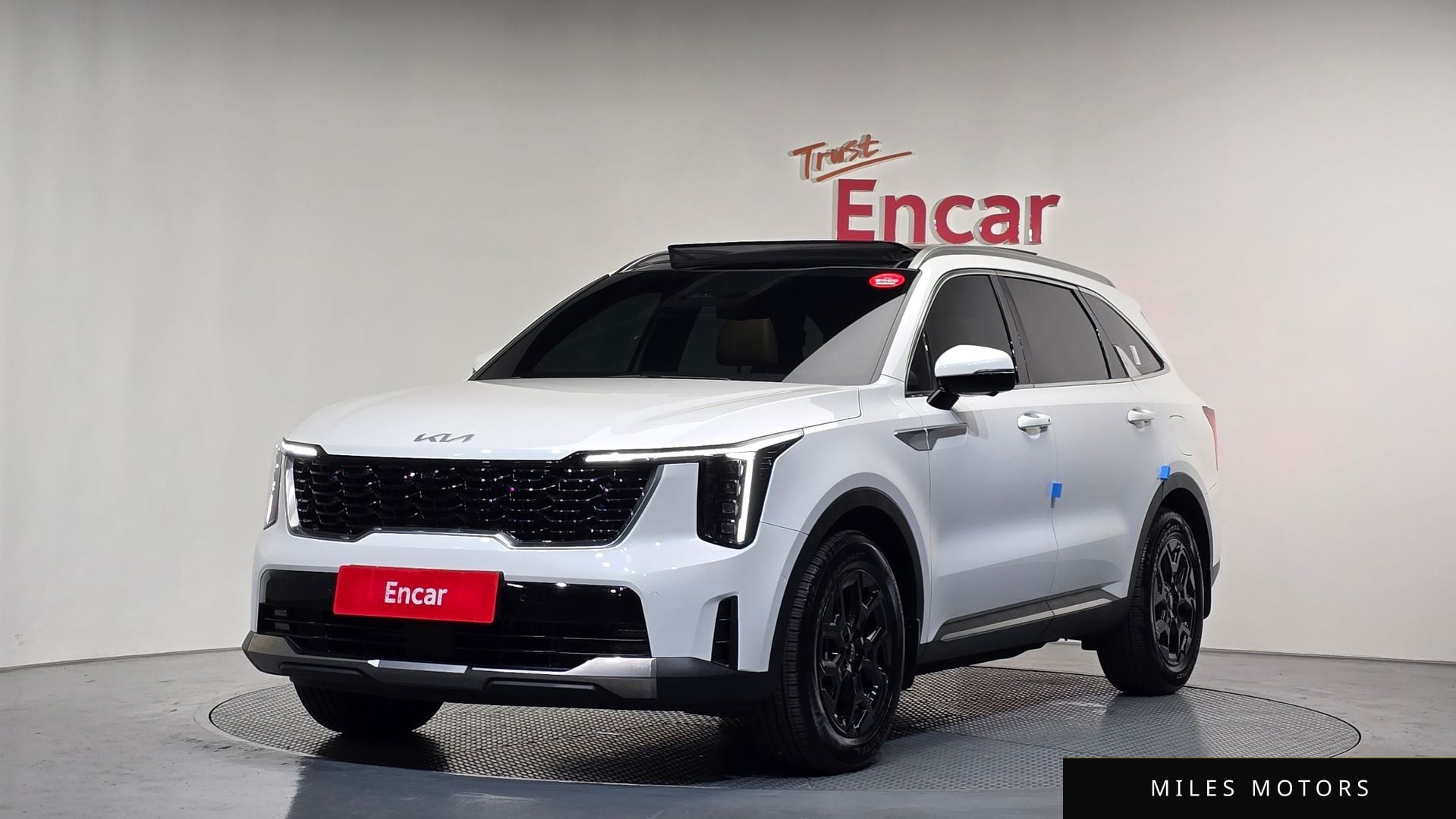 Kia Sorento 2024 — фото 1 из 12