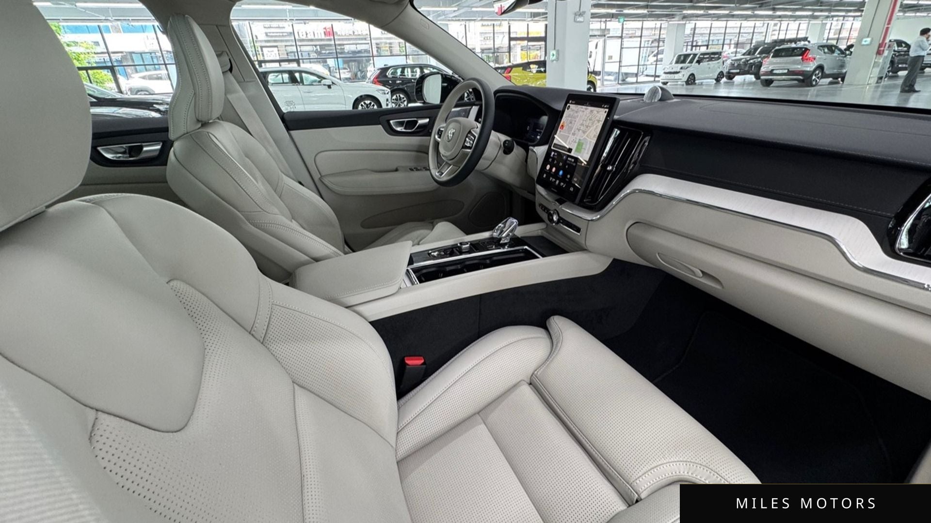 Volvo XC60 2026 — миниатюра 7