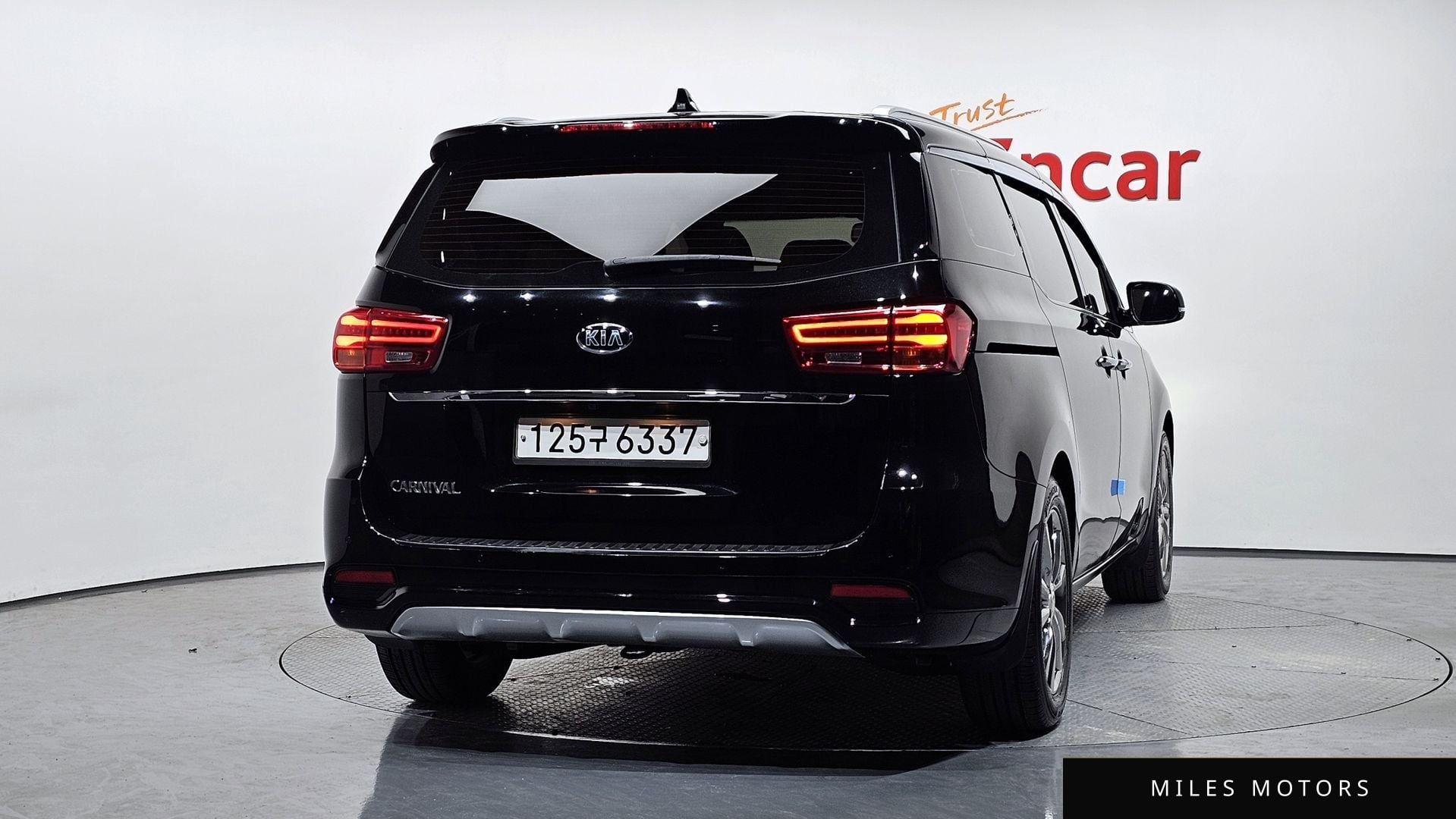 Kia Canival 2020 — миниатюра 3