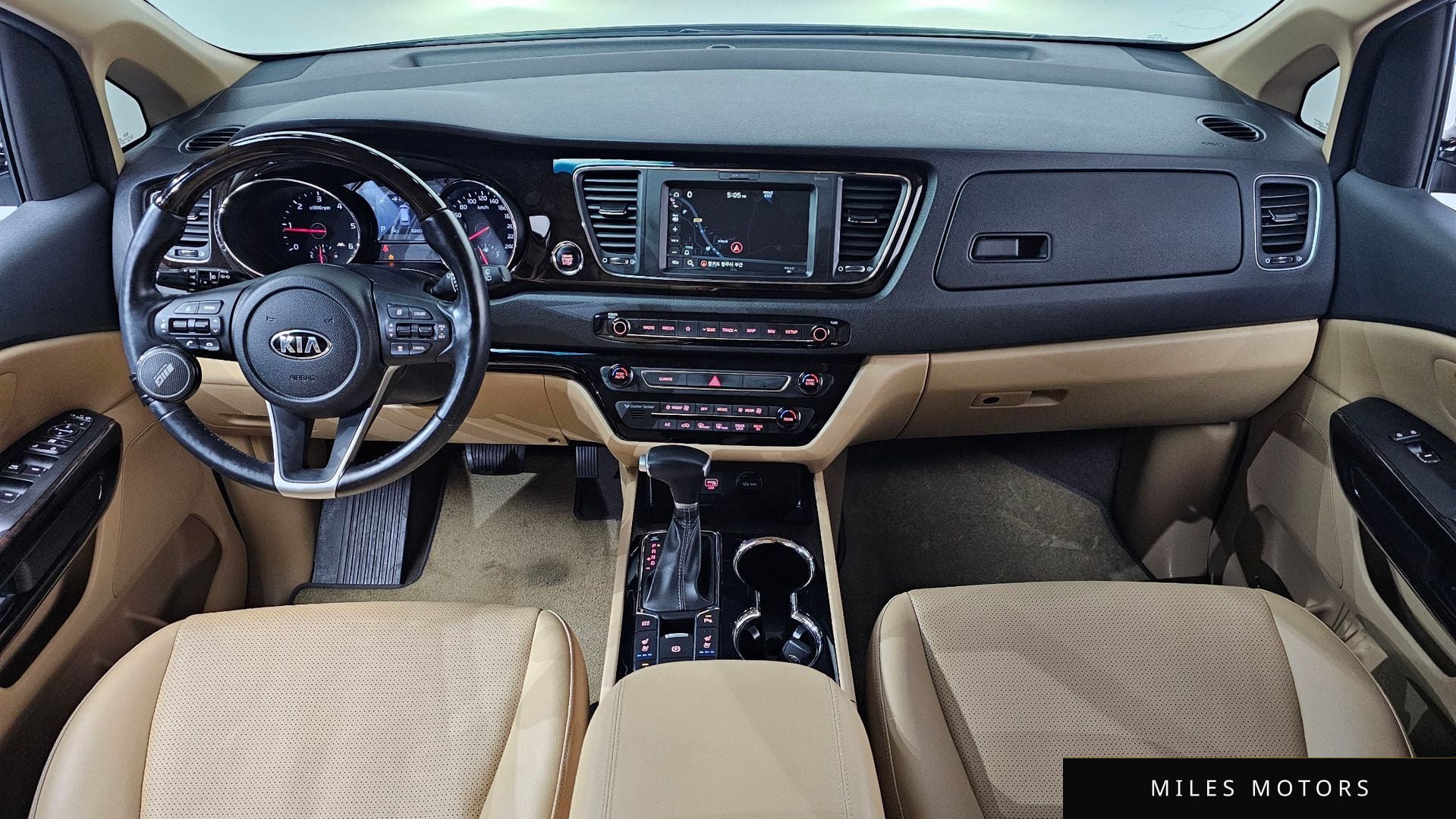 Kia Canival 2020 — миниатюра 9