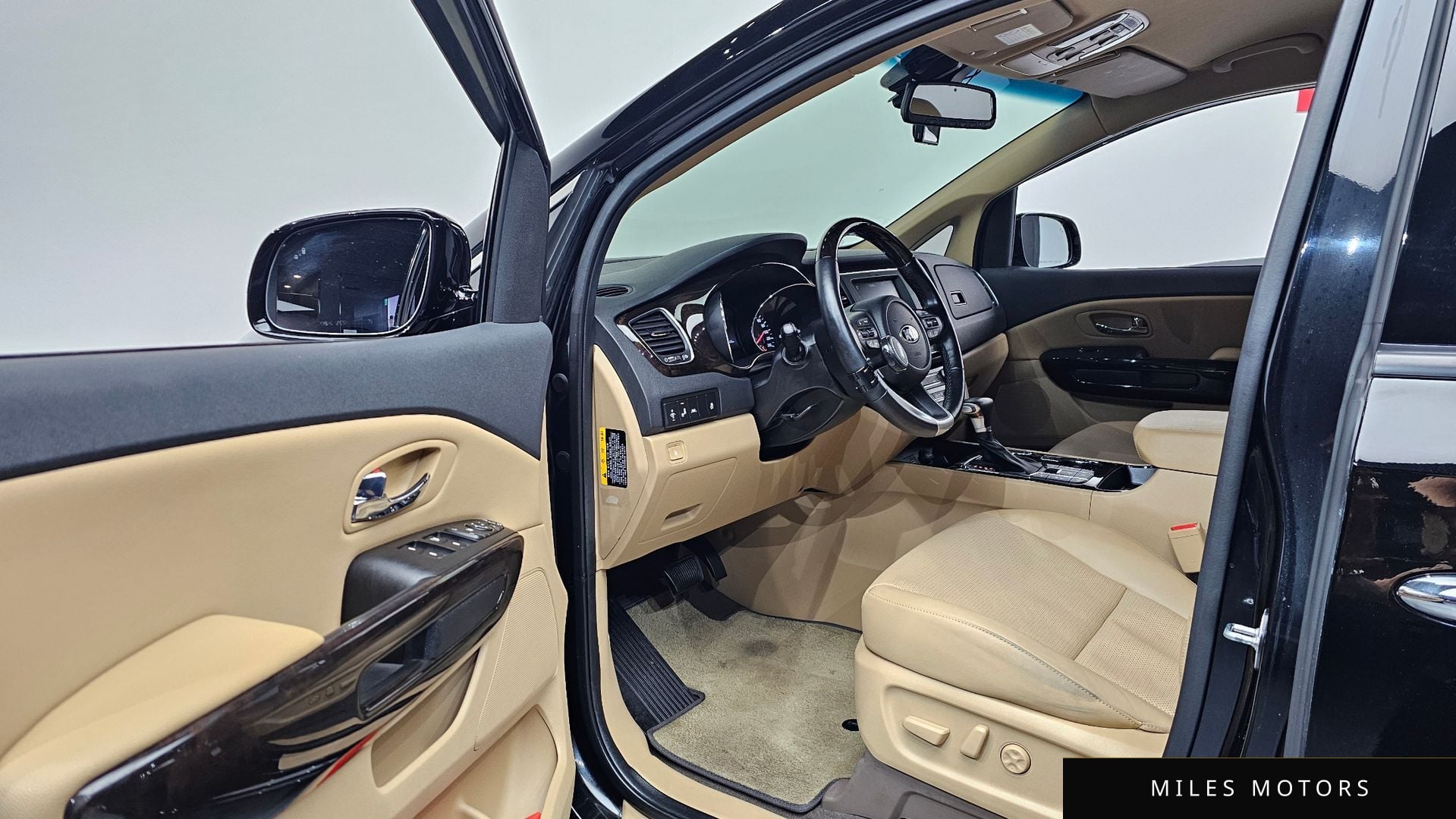Kia Canival 2020 — миниатюра 12