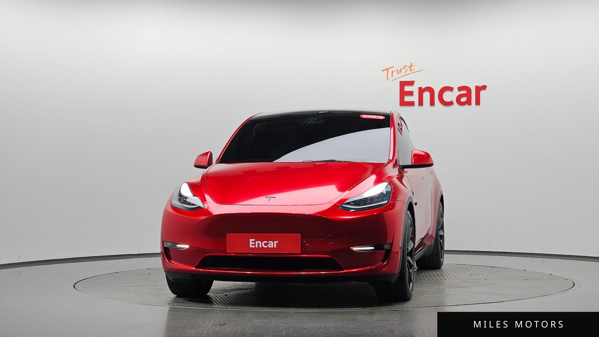 Tesla Model Y 2021 — миниатюра 2