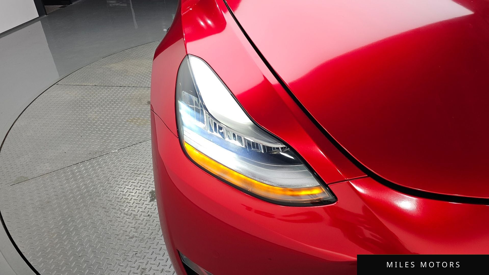 Tesla Model Y 2021 — миниатюра 7