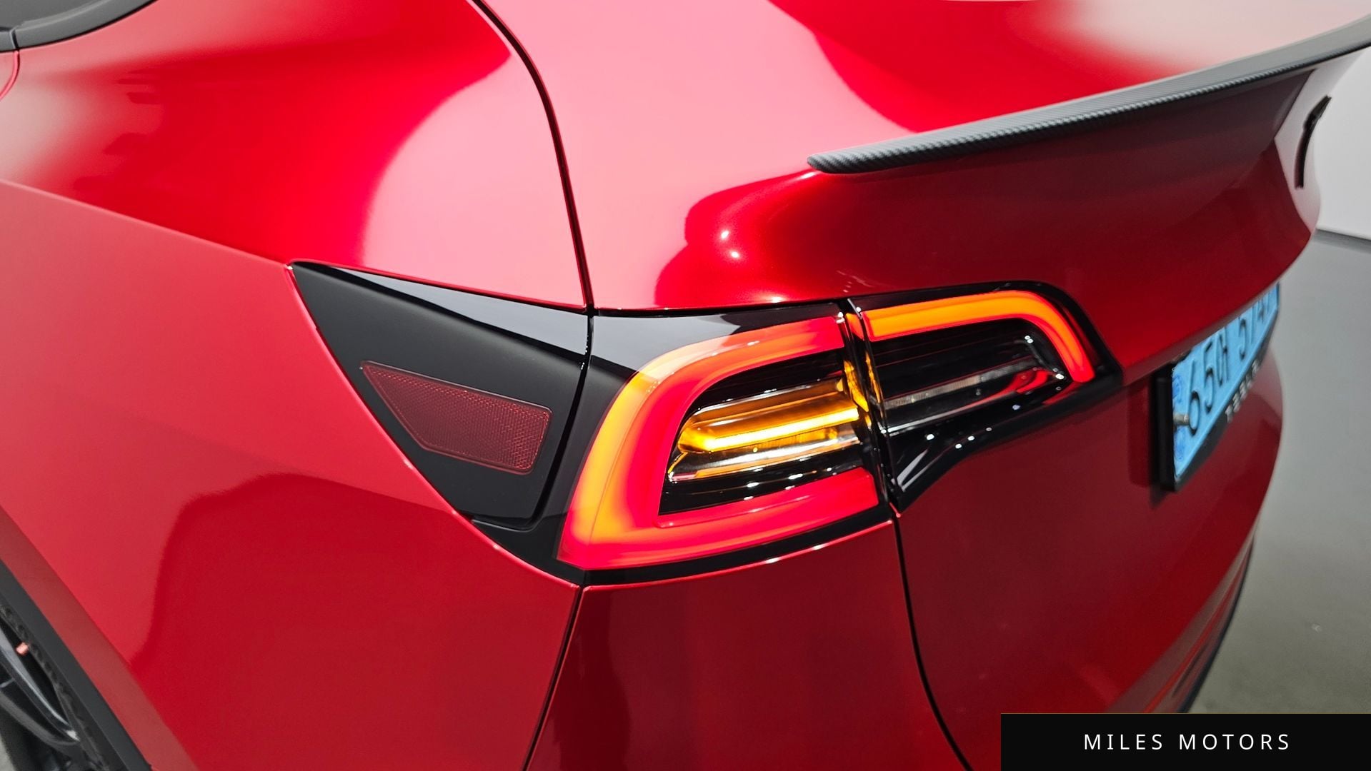 Tesla Model Y 2021 — миниатюра 8