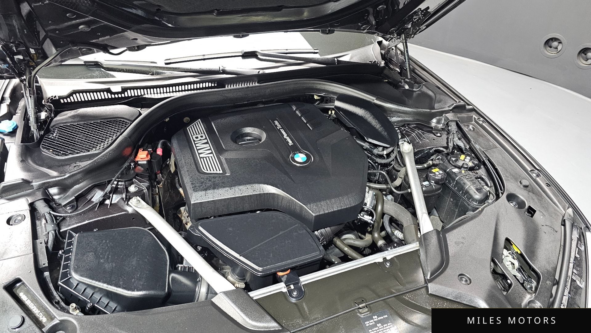BMW 5 Series (G30) 2019 — миниатюра 5