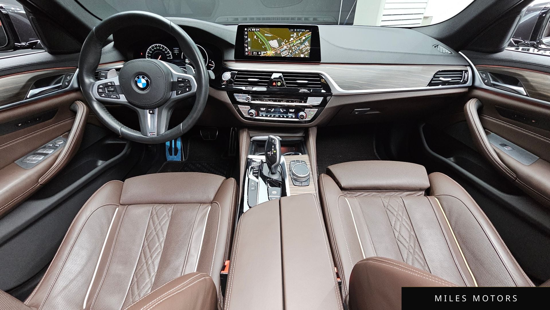 BMW 5 Series (G30) 2019 — миниатюра 9
