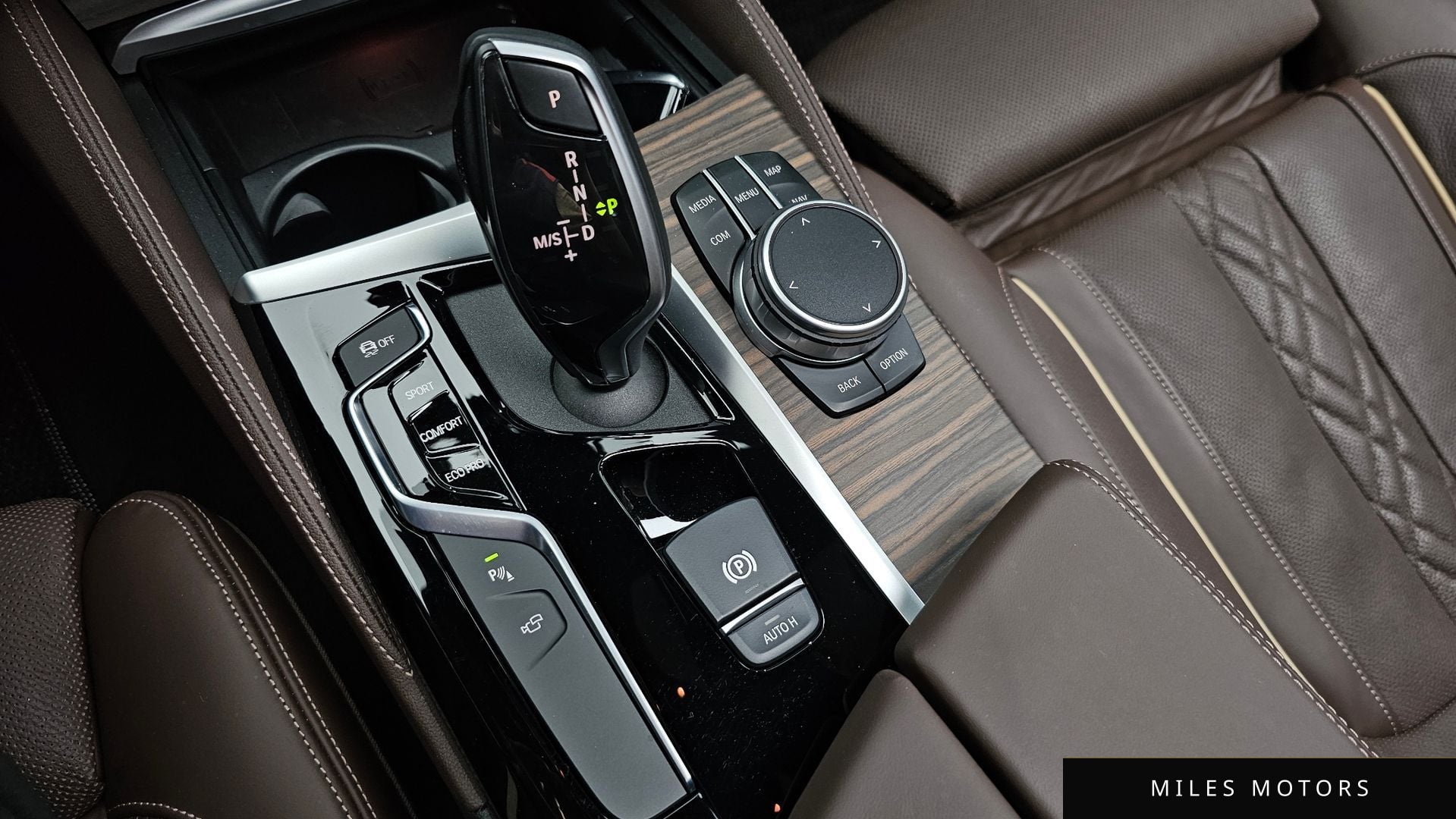 BMW 5 Series (G30) 2019 — миниатюра 11
