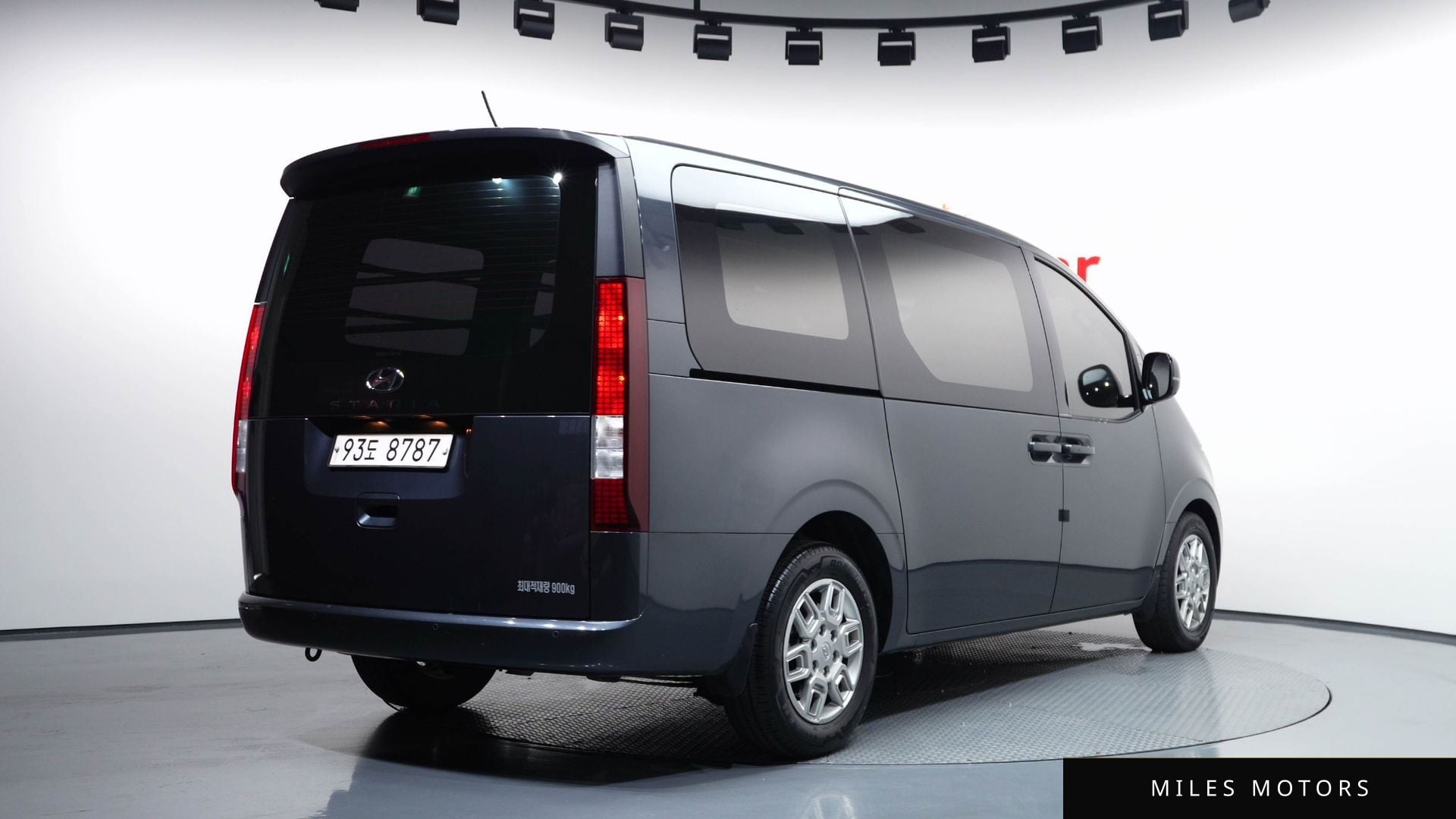 Hyundai Staria 2022 — миниатюра 2