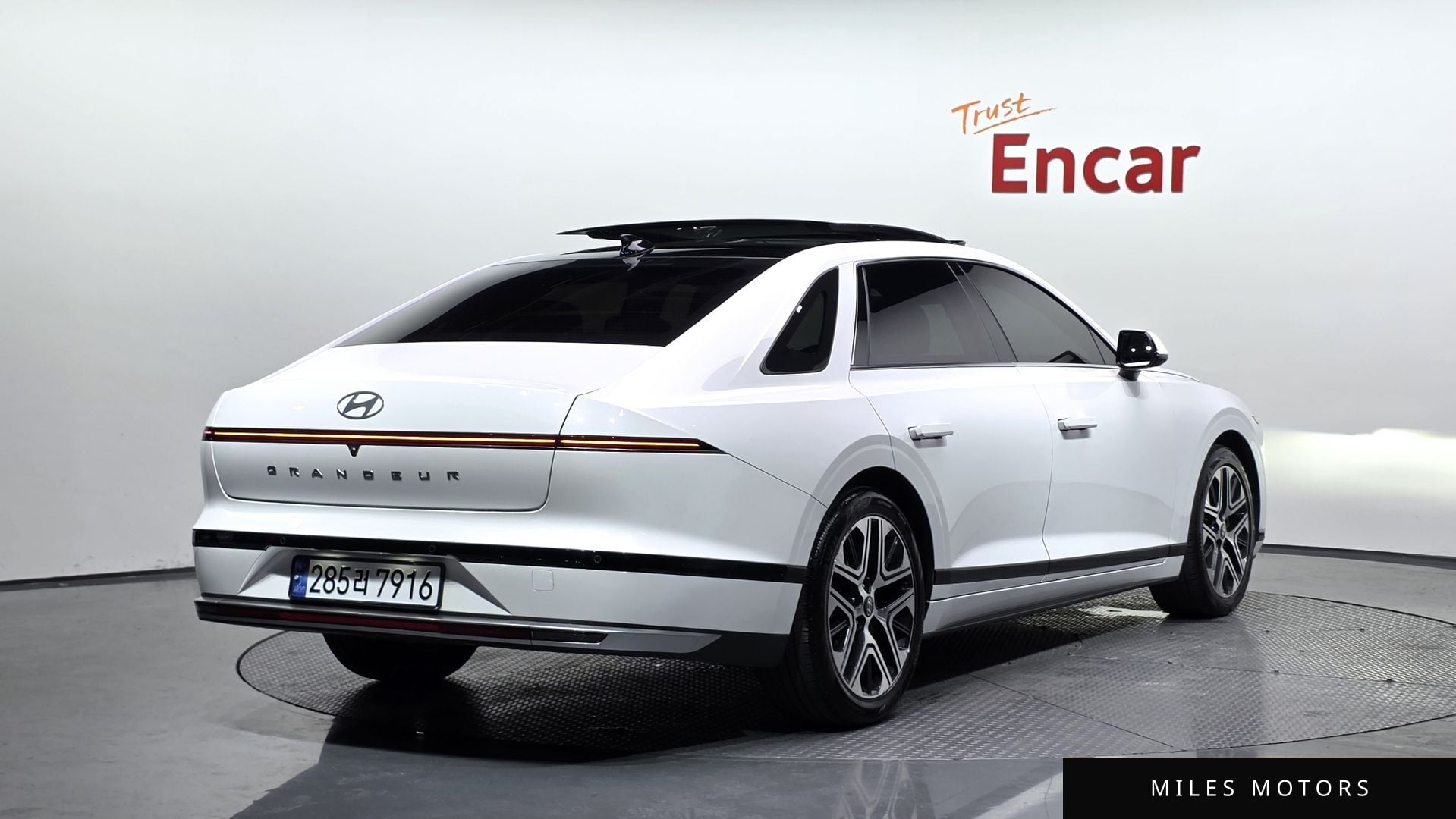 Hyundai Grandeur 2023 — миниатюра 2