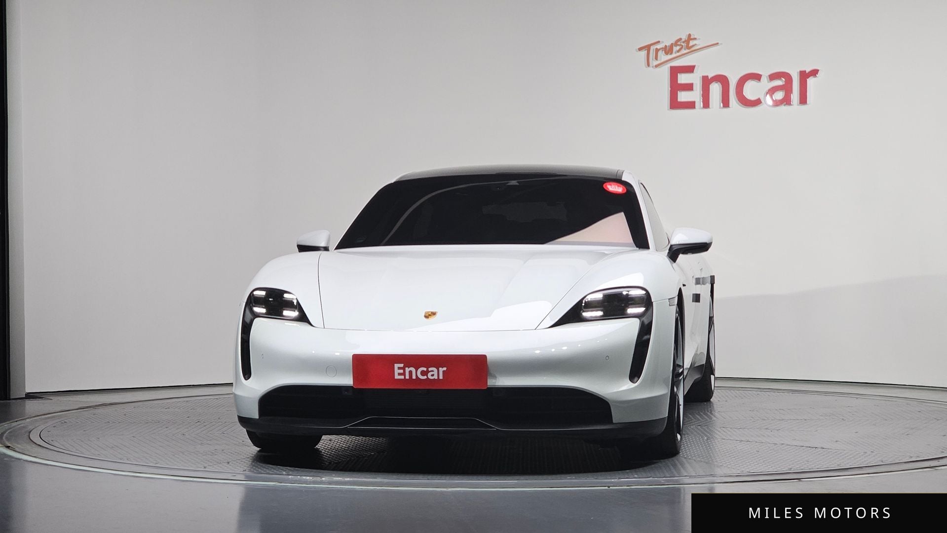 Porsche Taycan 2022 — миниатюра 3