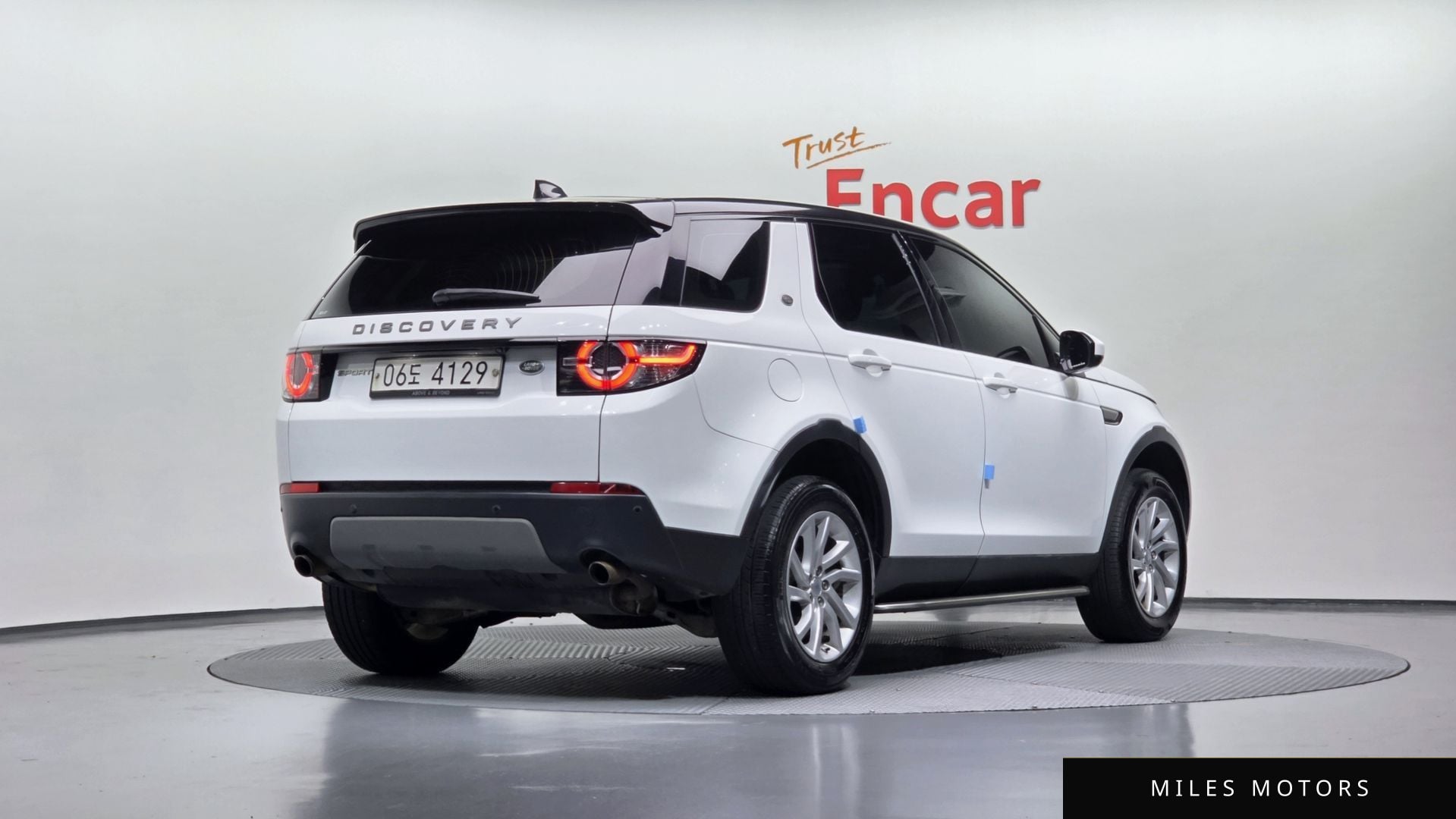 Land Rover Discovery Sport 2018 — миниатюра 2