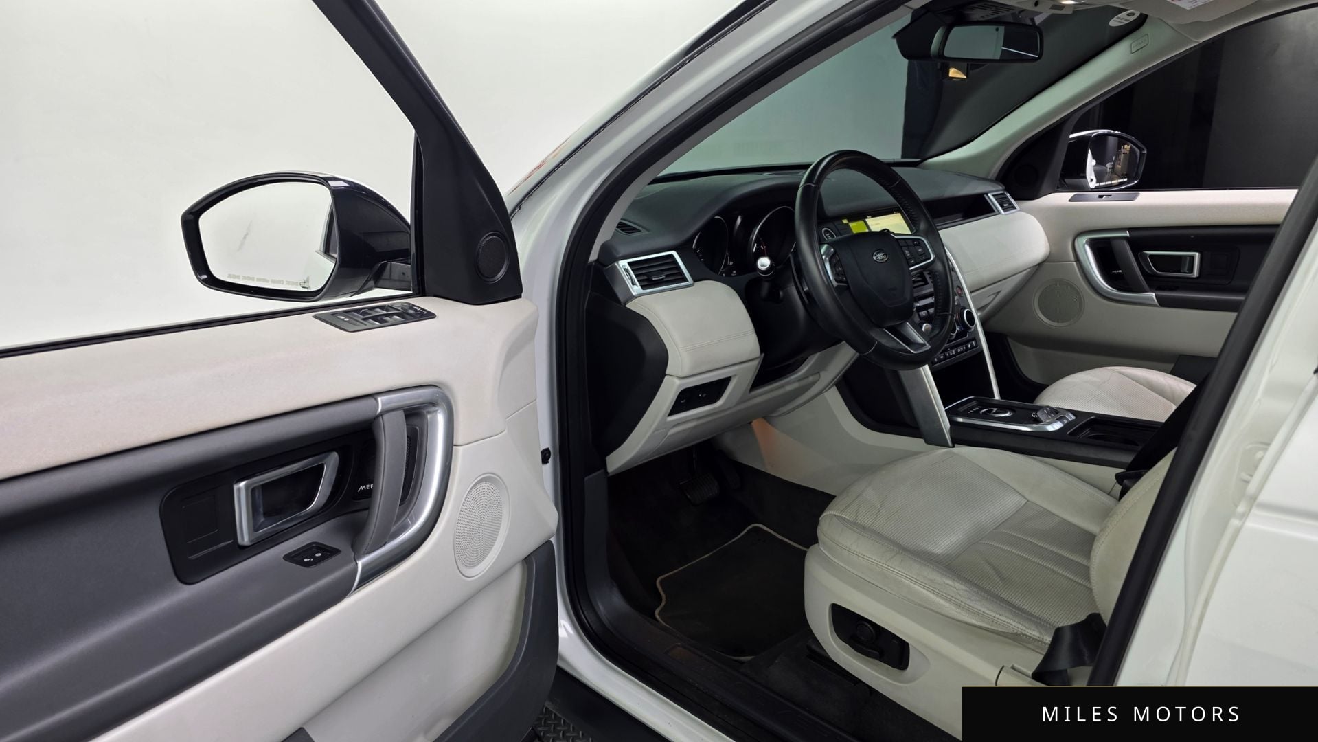 Land Rover Discovery Sport 2018 — миниатюра 10