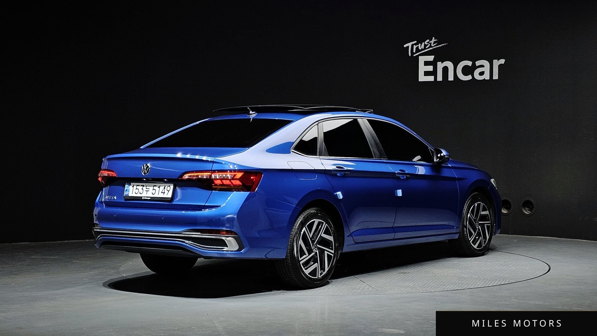Volkswagen Jetta 2023 — миниатюра 2