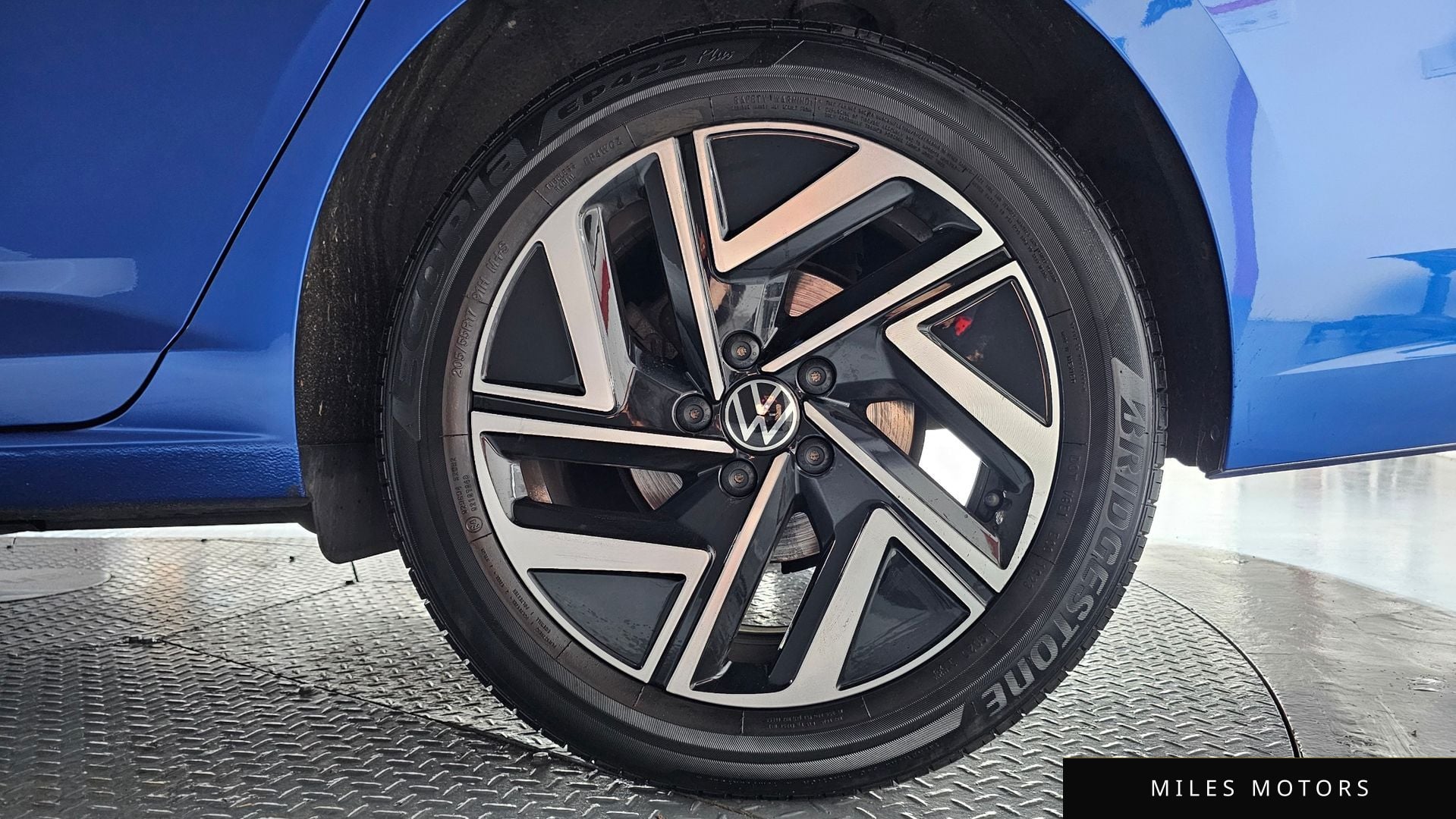 Volkswagen Jetta 2023 — миниатюра 7